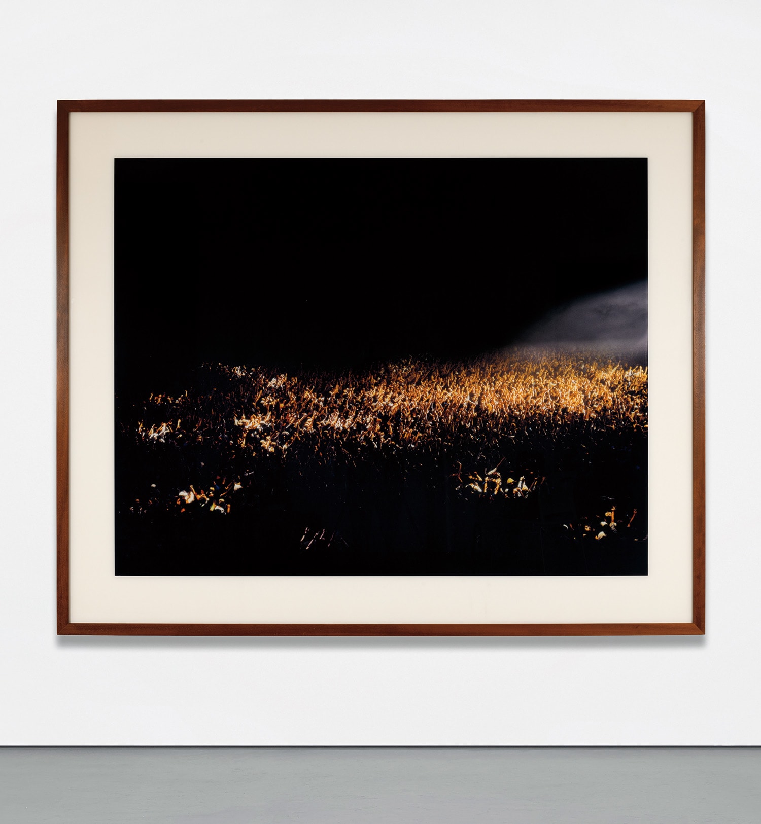 <b>ANDREAS GURSKY</b> <i>May Day II</i>, 1998