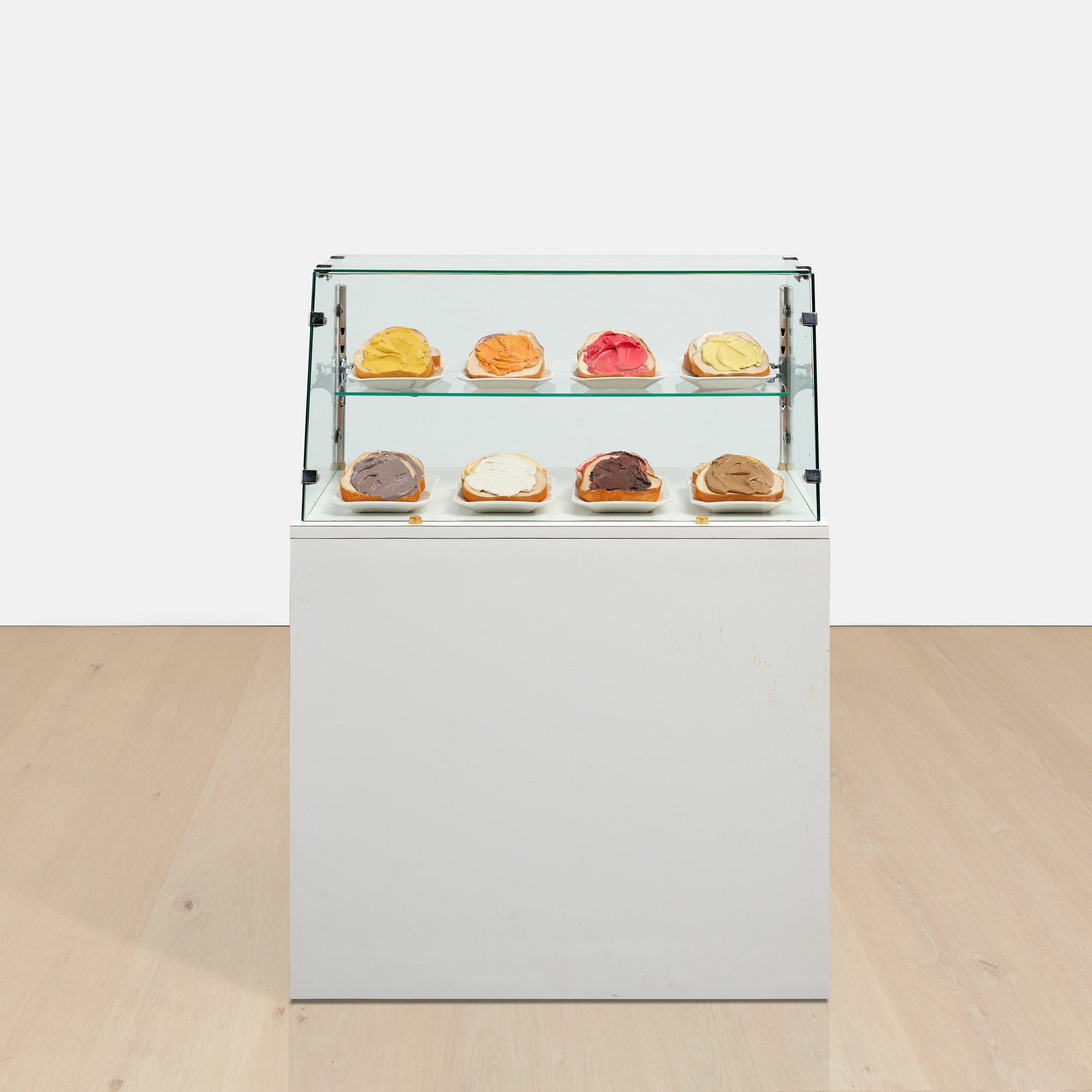 <p><strong>CLAES OLDENBURG</strong> <em>Tartines</em>, 1964</p>