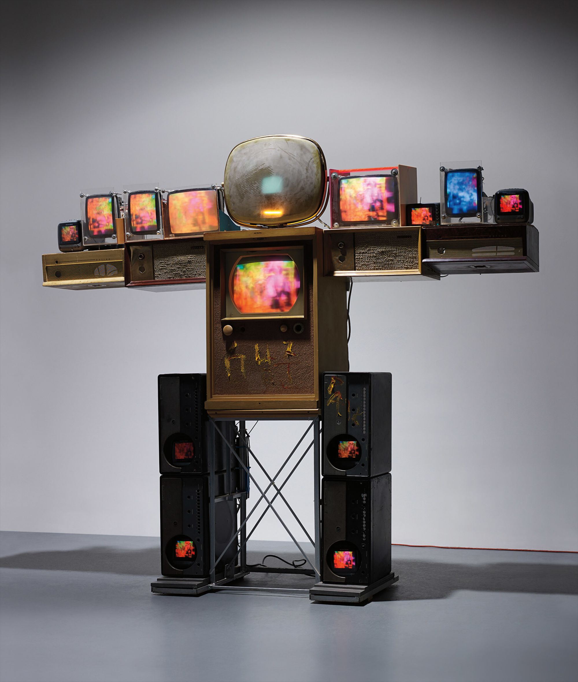 <b>NAM JUNE PAIK</b> <i>Big Shoulder,</i> 1998