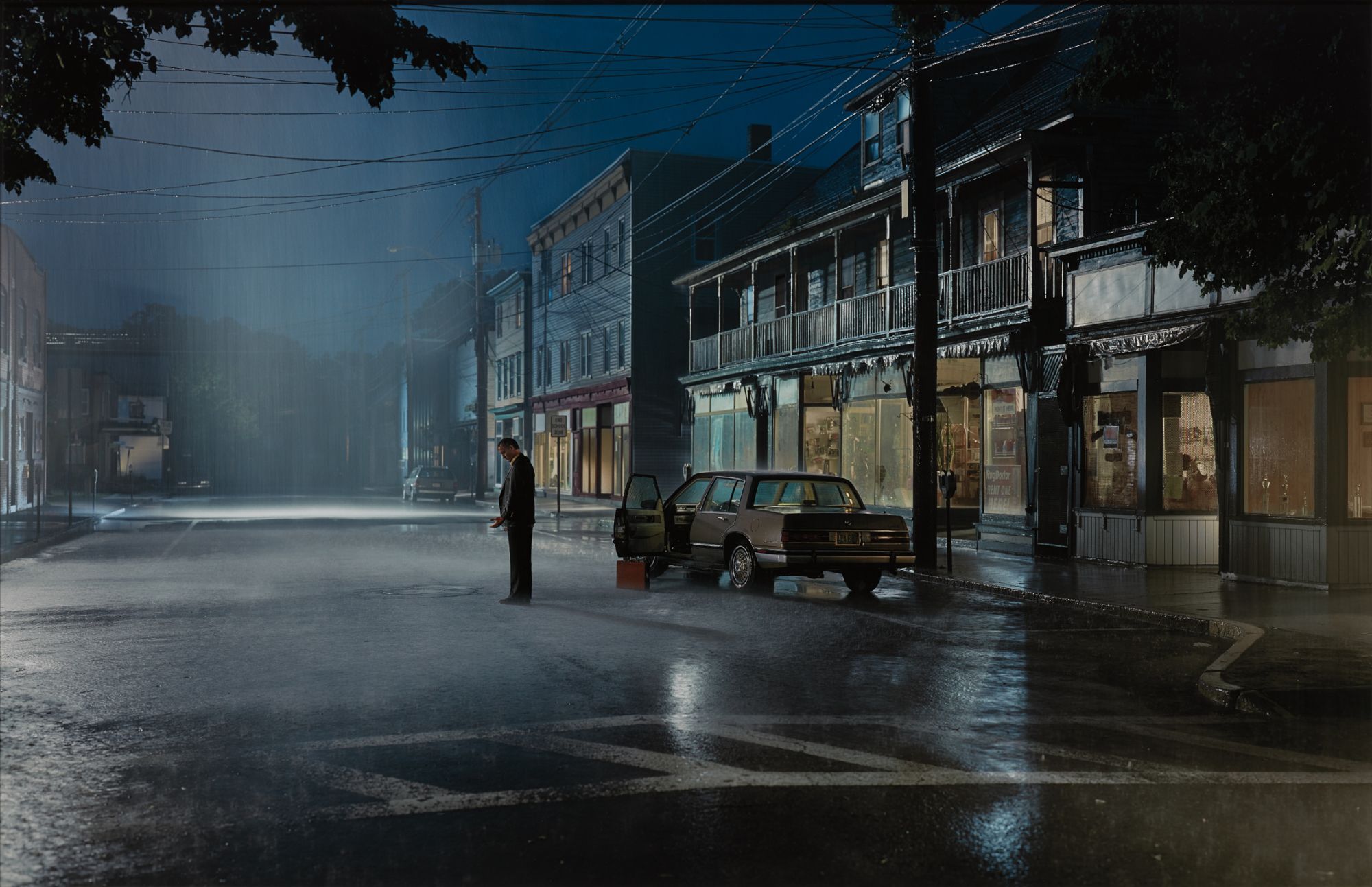 洋書 Gregory Crewdson Gregory Crewdson: Alone Street (signed edition) | Aperture