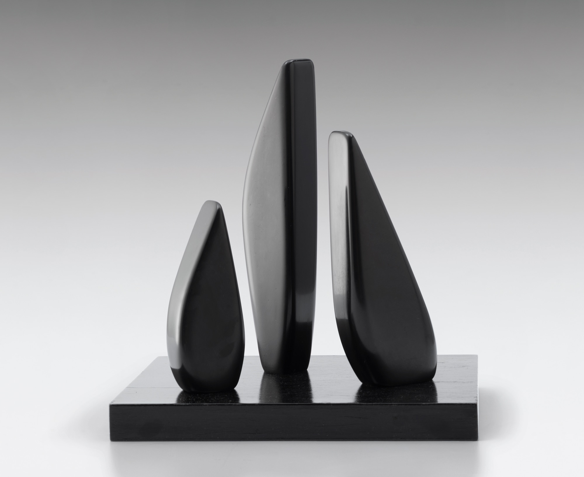 <p><strong>BARBARA HEPWORTH </strong><em>Three Forms (Winter Rocks)</em>, 1965</p>