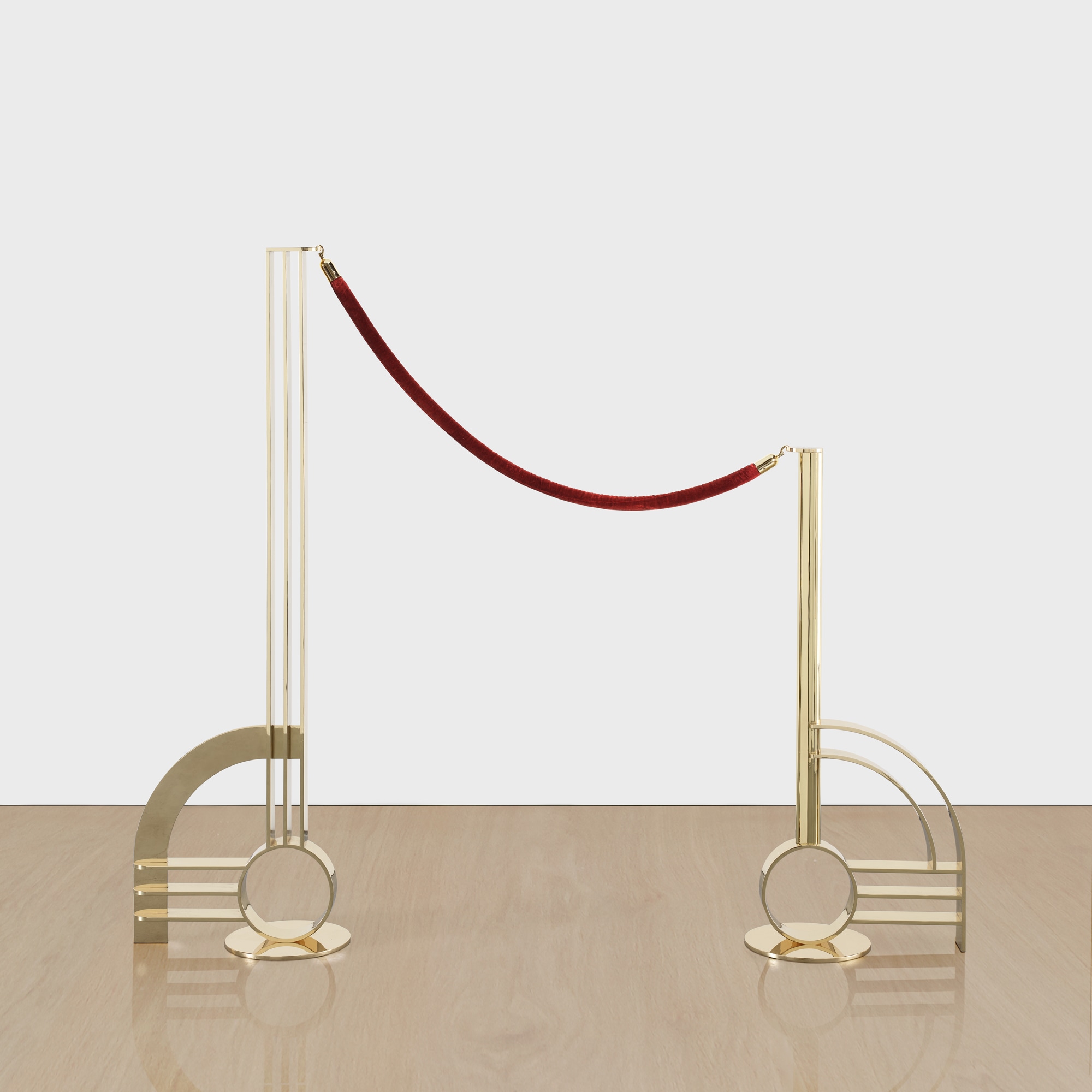 <p><strong>ROY LICHTENSTEIN</strong> <em>Modern Sculpture with Velvet Rope</em>, 1968 </p>