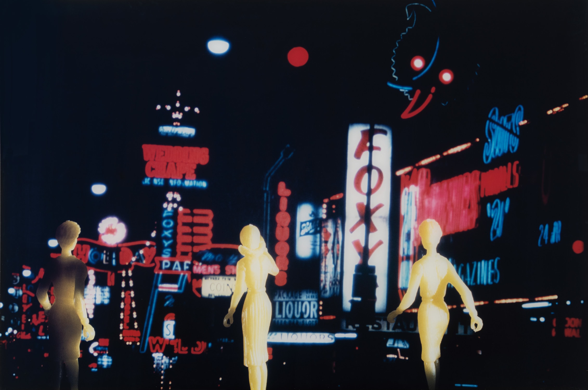 <p><strong>LAURIE SIMMONS<em> </em></strong><em>Tourism: Las Vegas (Foxy) (2nd View)</em>, 1984</p>
