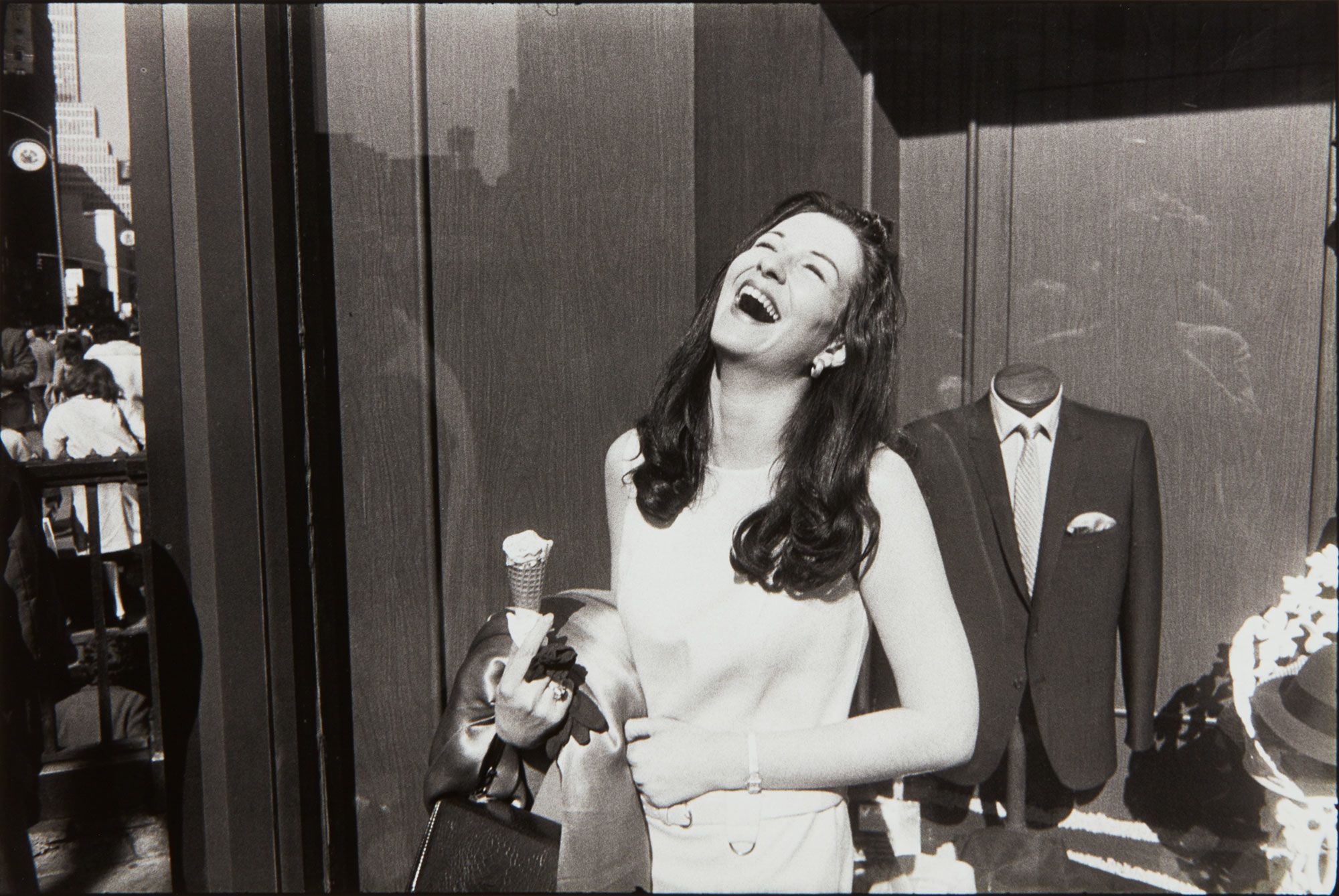 <b>GARRY WINOGRAND</b> <i>Women Are Beautiful (The complete portfolio of 85 gelatin silver prints)</i>, 1981