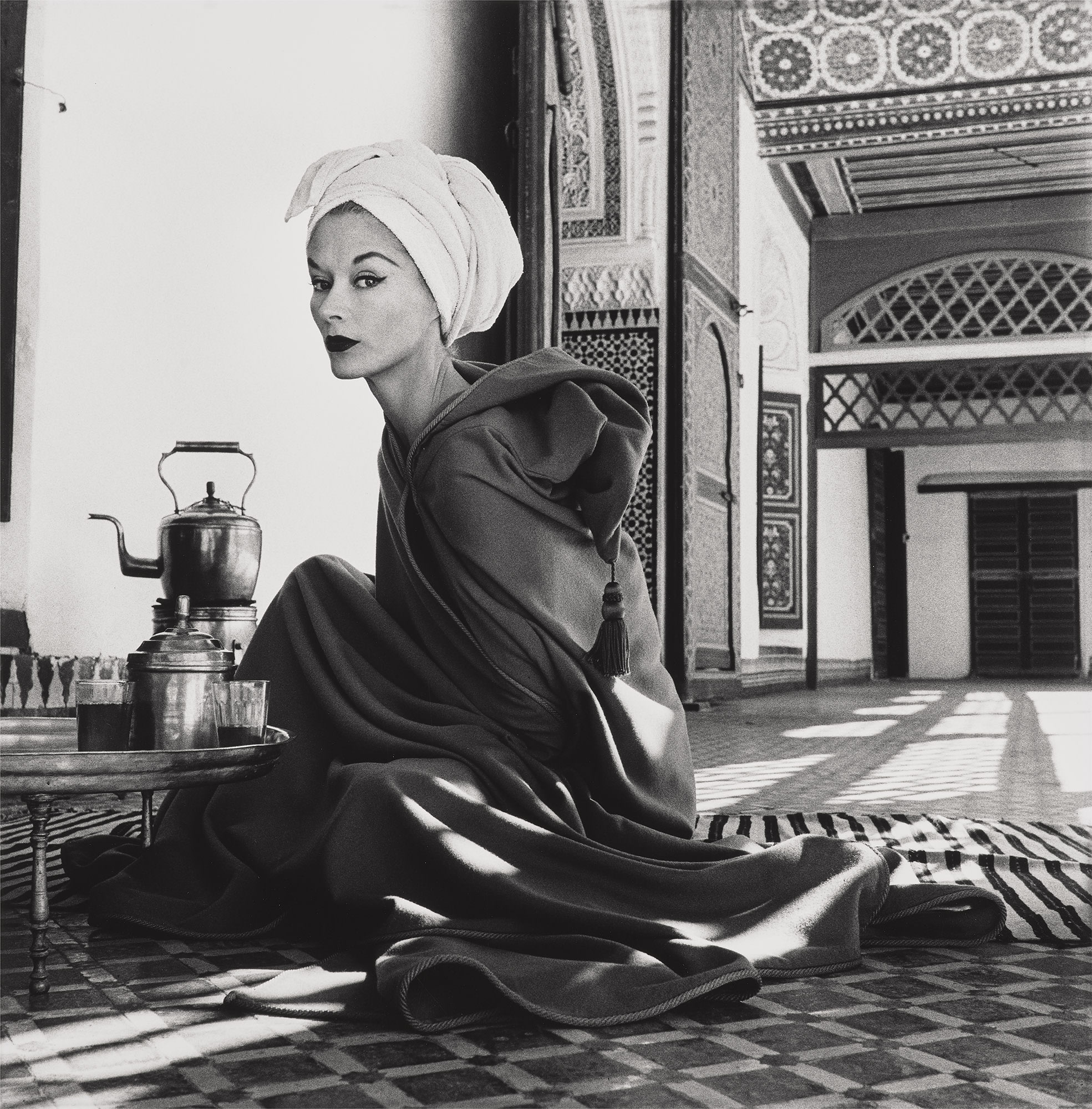 <p><strong>IRVING PENN</strong> <em>Woman in Palace, Marrakech, Morocco (Lisa Fonssagrives-Penn), </em>1951</p>