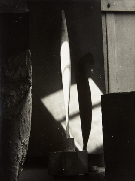 <b>CONSTANTIN BRANCUSI</b> L'oiseau dans l'espace avec l'ombre de la <i>fen&#234;tre</i> (Bird in Pace), circa 1932