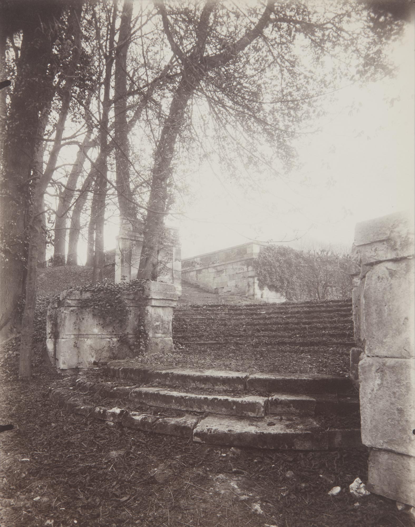 <b>EUG&#200;NE ATGET</b> <i>St. Cloud</i>, 1926