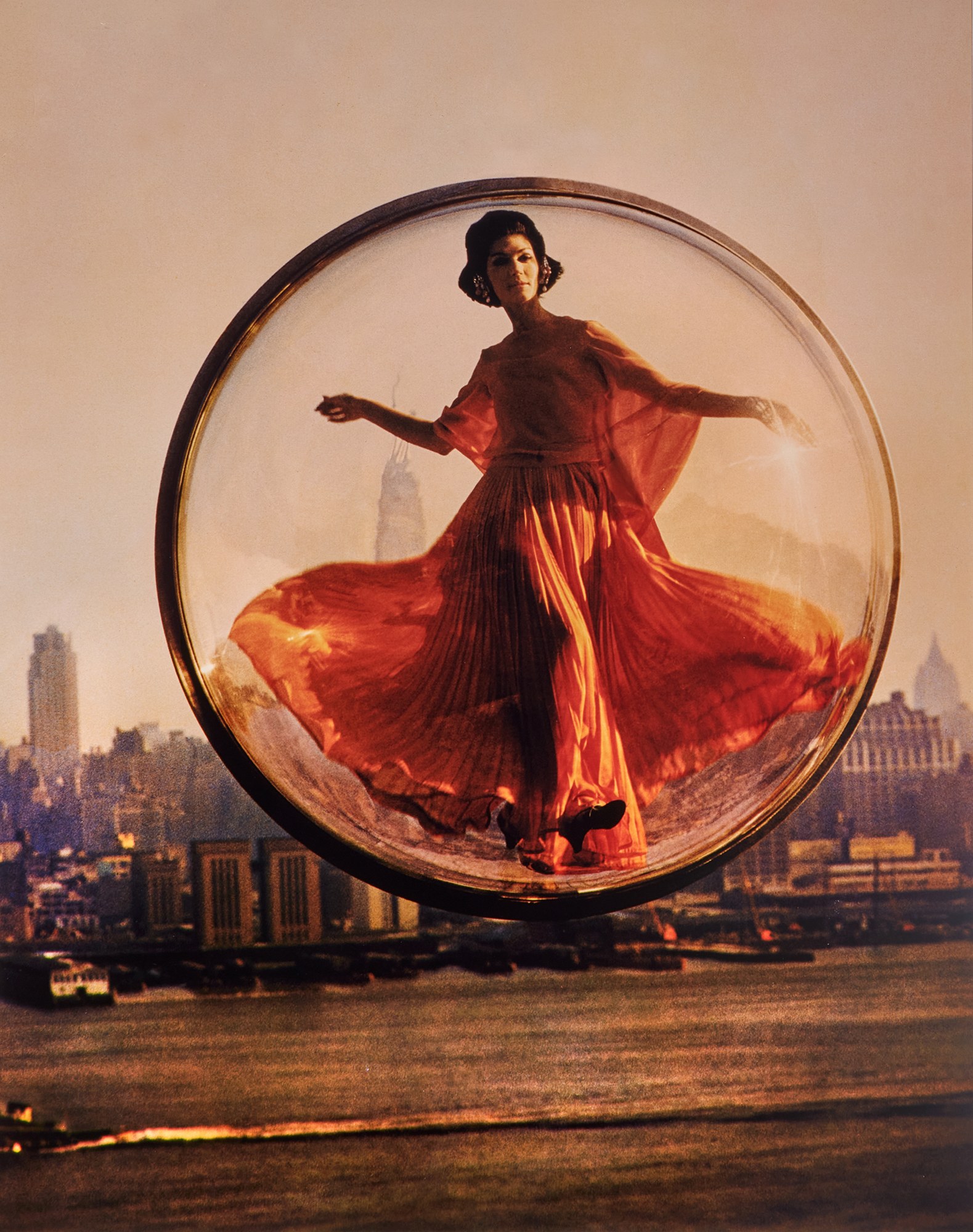 <p><strong>MELVIN SOKOLSKY</strong> <em>Over New York</em>, 1963</p>