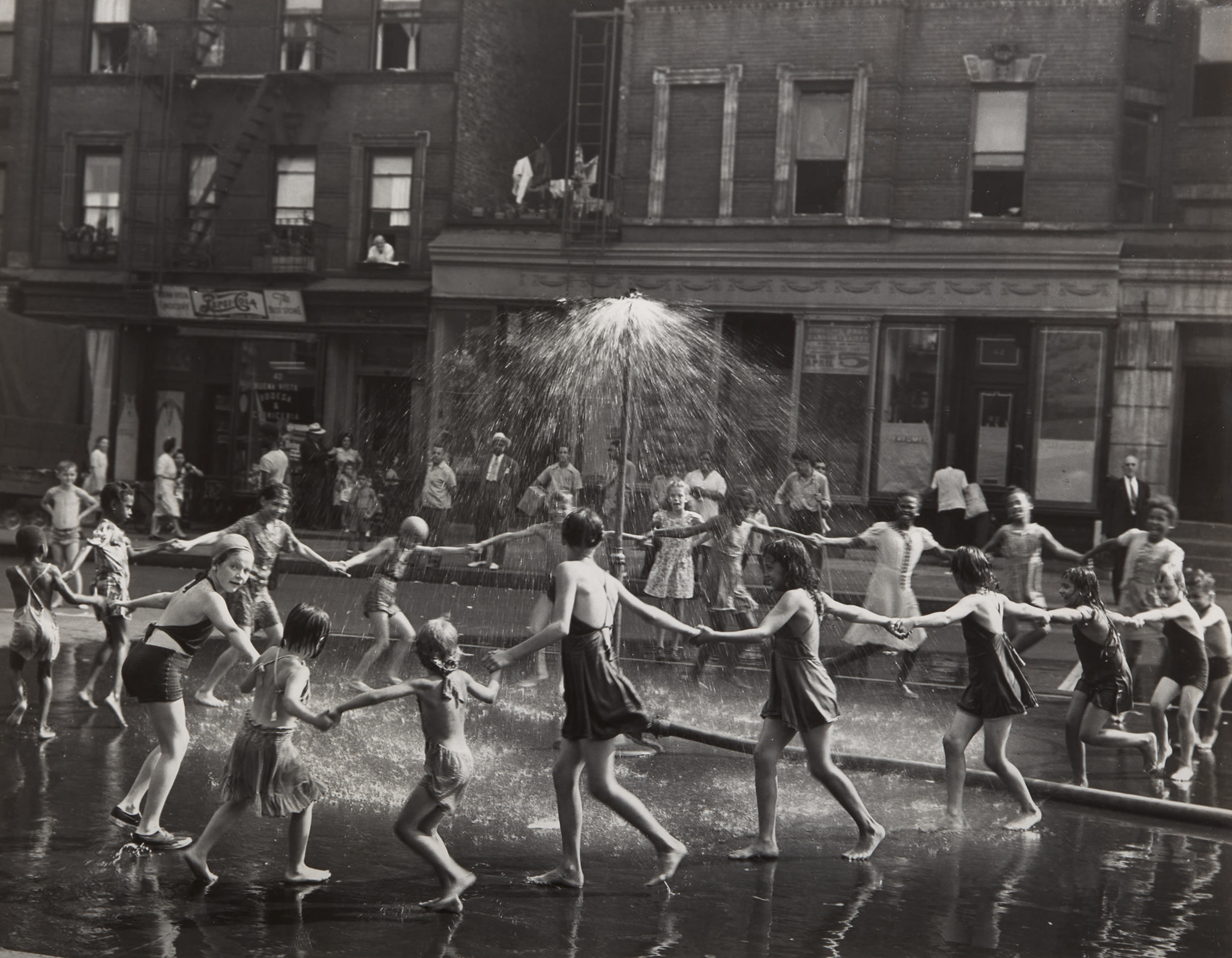 <p><strong>TODD WEBB</strong> <em>The Circle, La Salle St. at Amsterdam</em>, <em>New York</em>, 1946</p>