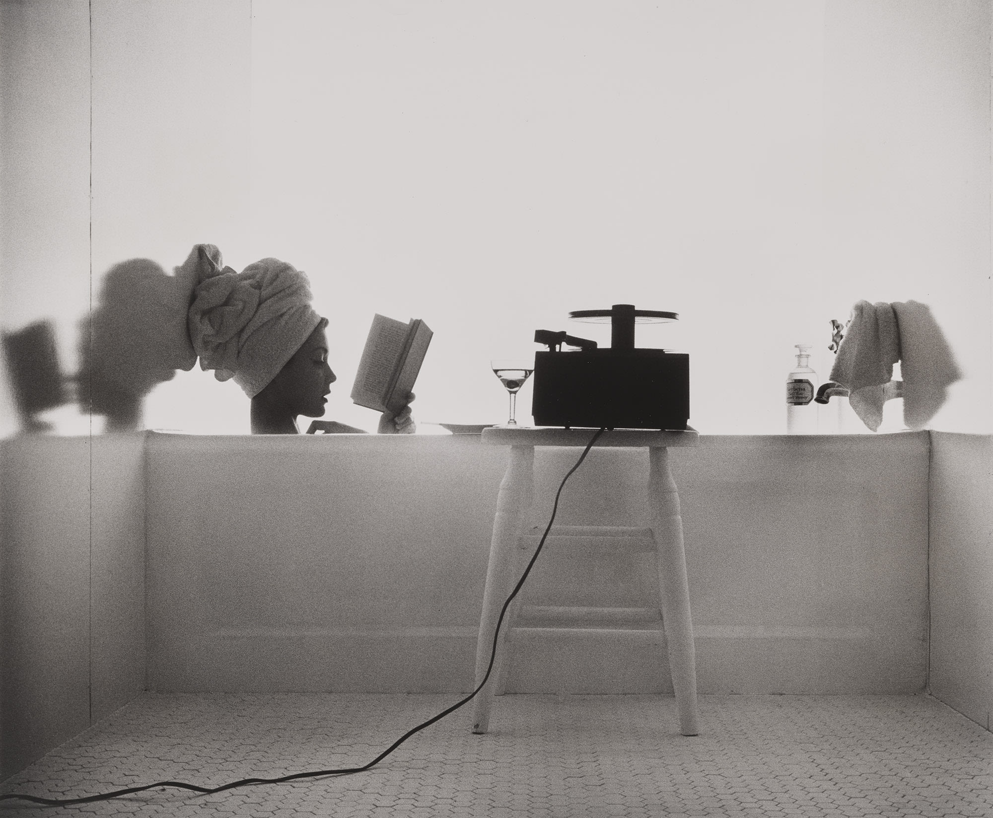 <p><strong>IRVING PENN</strong> <em>Girl in Bath (Jean Patchett), </em>New York, 1950</p>