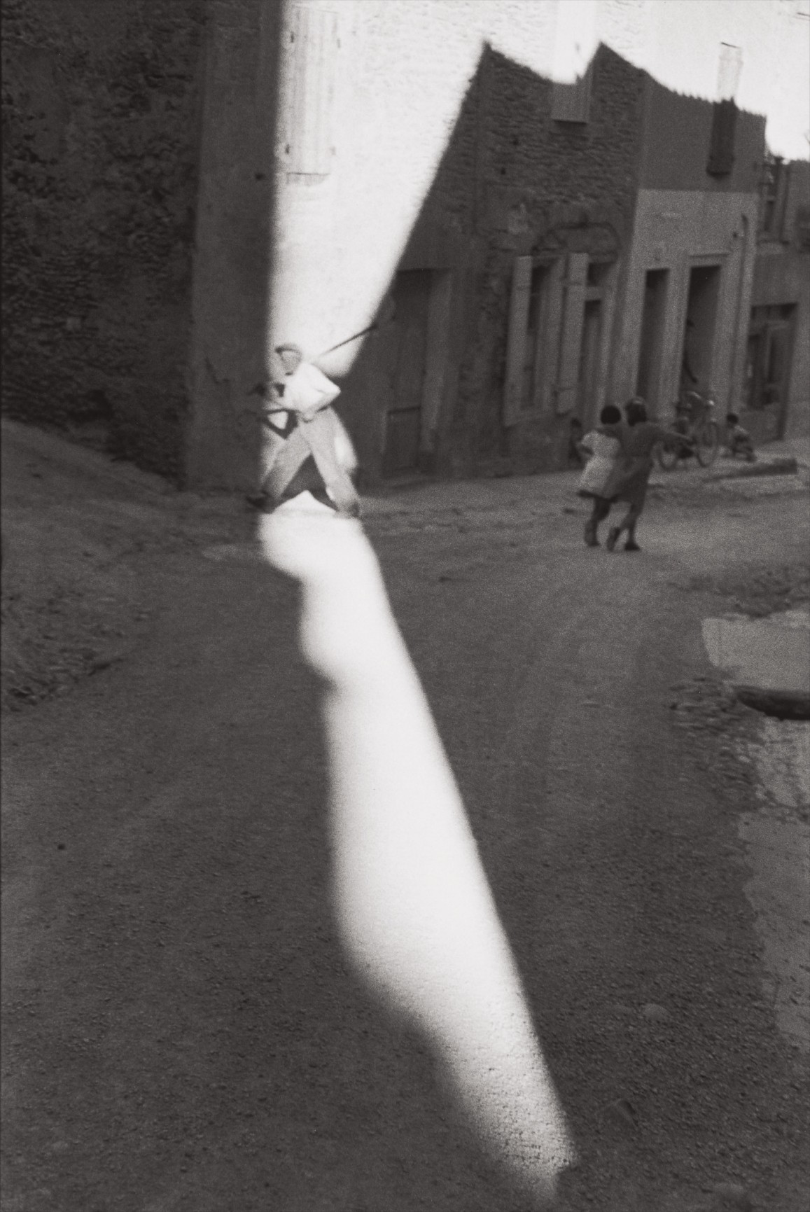 Henri Cartier-Bresson 写真 4枚 プリント 何必館 古書古本 dessin：Henri Cartier-Bresson（アンリ・カルティエ
