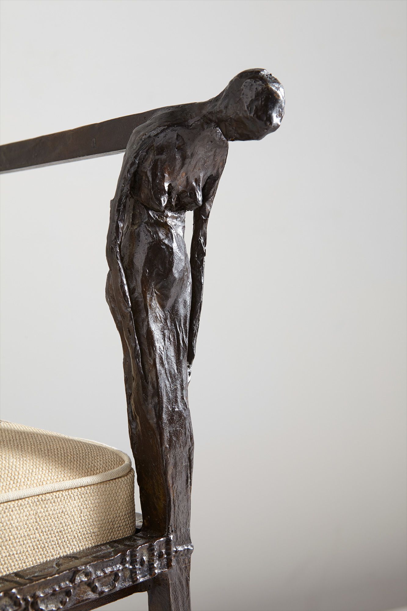 <b>INGRID DONAT</b> <i>'Banc bibliothèque femmes aux colliers'</i>, 2008