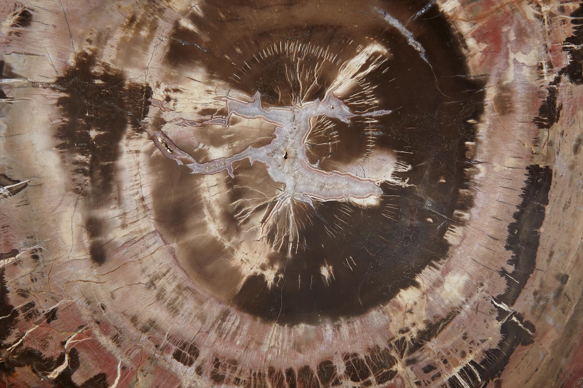 <b>JEAN-PIERRE HAGNAUER</b> <i>Fine occasional table</i>, 1970s