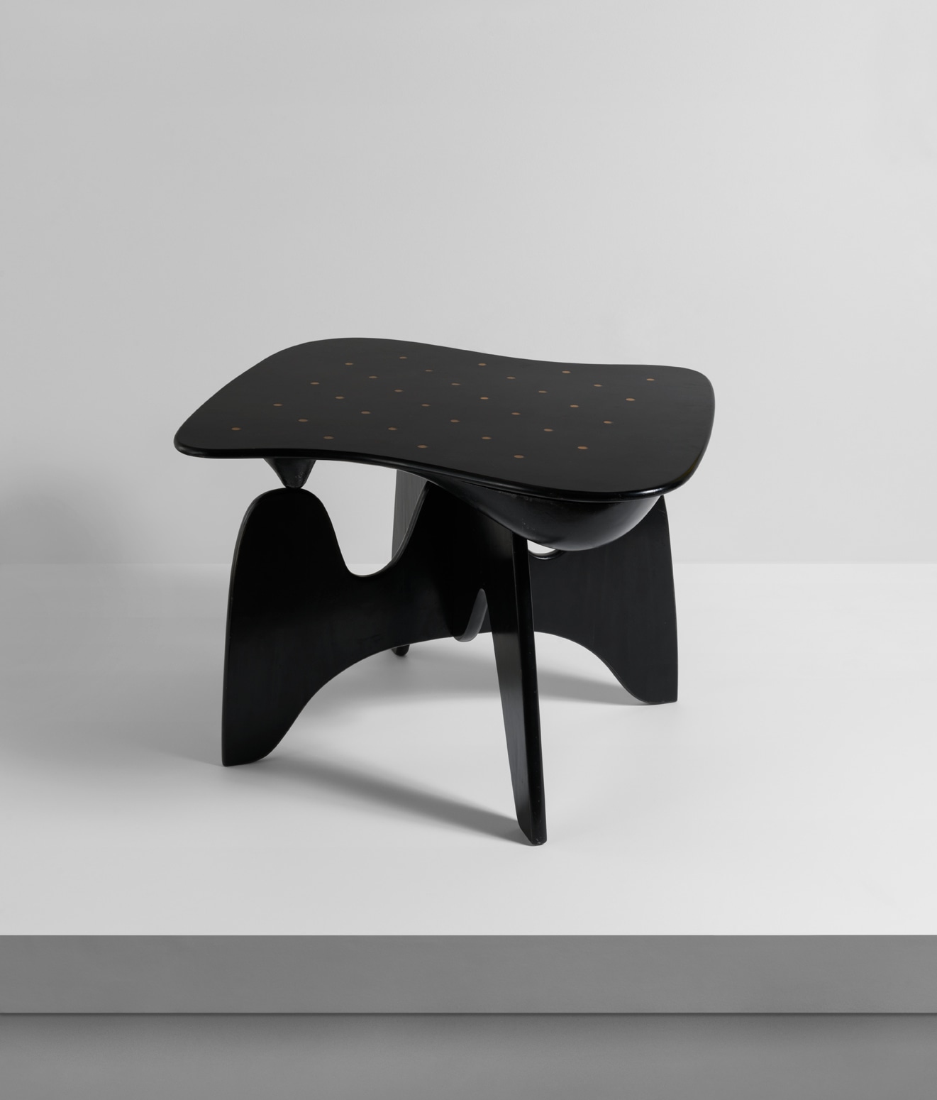 <b>ISAMU NOGUCHI</b> <i>Rare chess table, model no. IN 61</i>, circa 1947