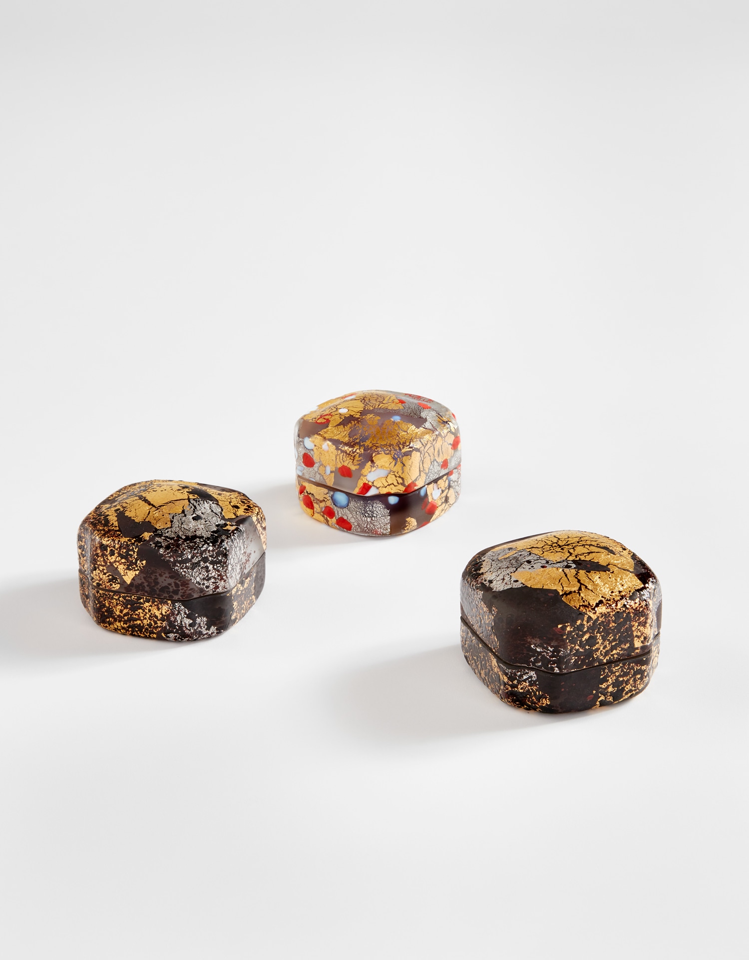 <p><strong>KYOHEI FUJITA</strong> <em>Group of three kazaribako (ornamented boxes)</em>, 1990s</p>
