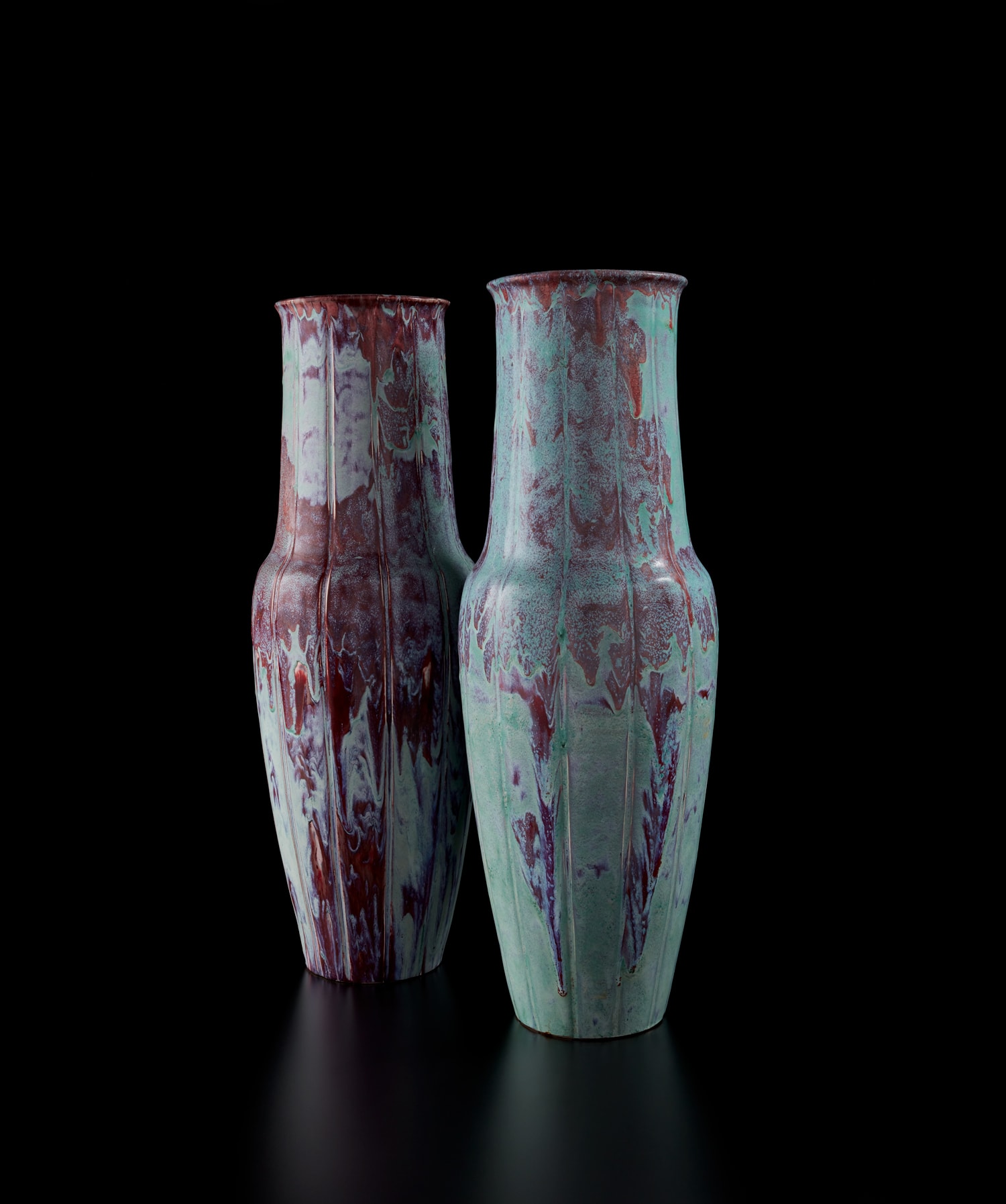 <p><strong>ERNEST CHAPLET&nbsp;</strong><em>Pair of monumental vases</em>, circa 1900</p>
