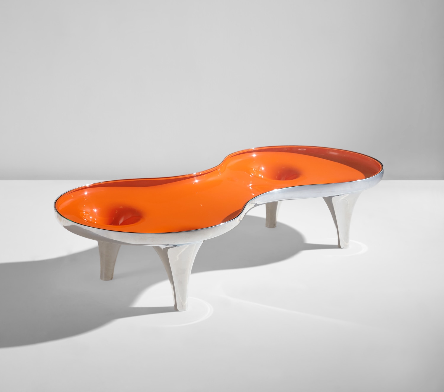<p><strong>MARC NEWSON</strong><em>&quot;Orgone Chop Top&quot; coffee table</em>, designed 1990, produced 2004&nbsp;</p>
