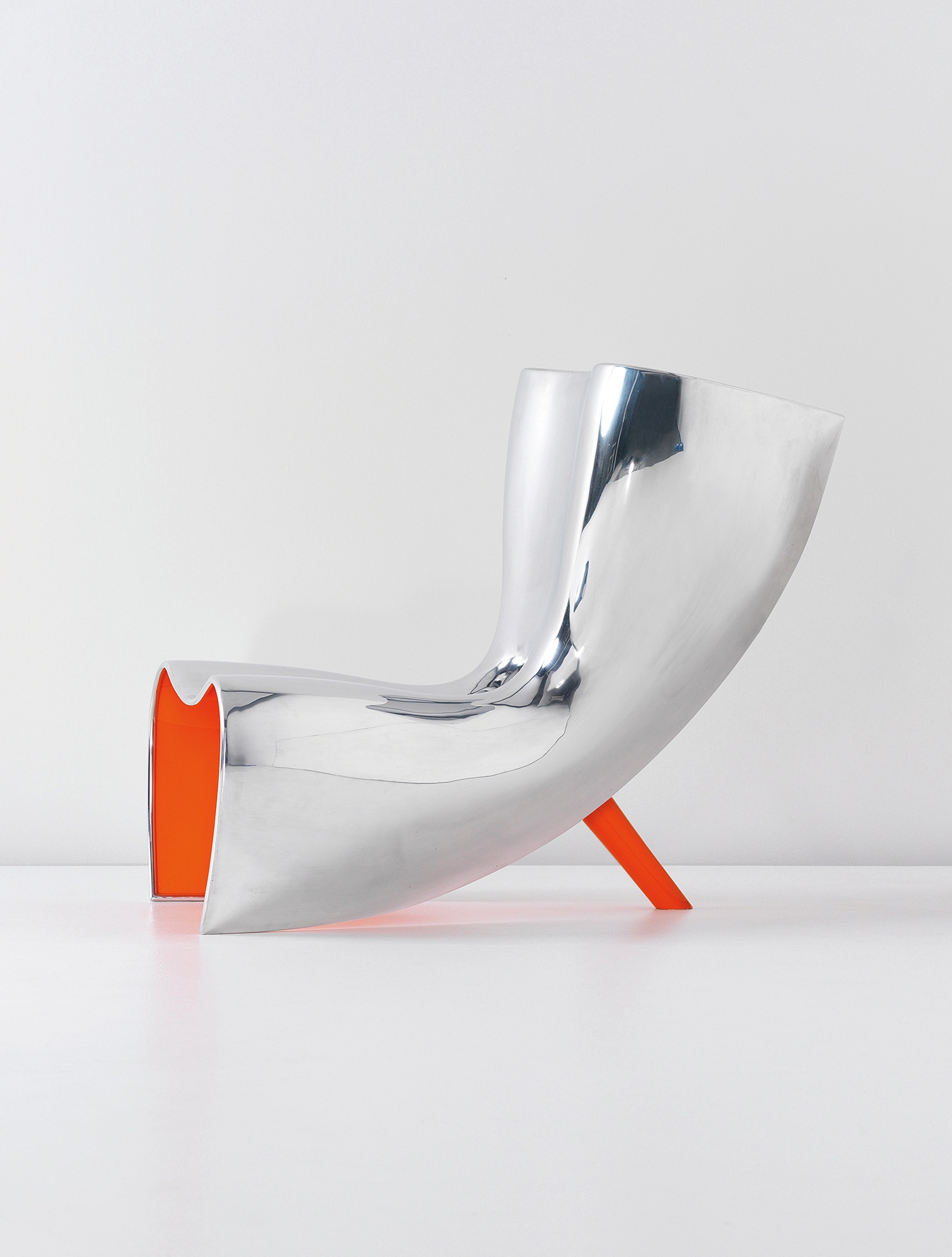 <p><strong>MARC NEWSON</strong> <em>Prototype "Alufelt Chair"</em>, circa 1993</p>