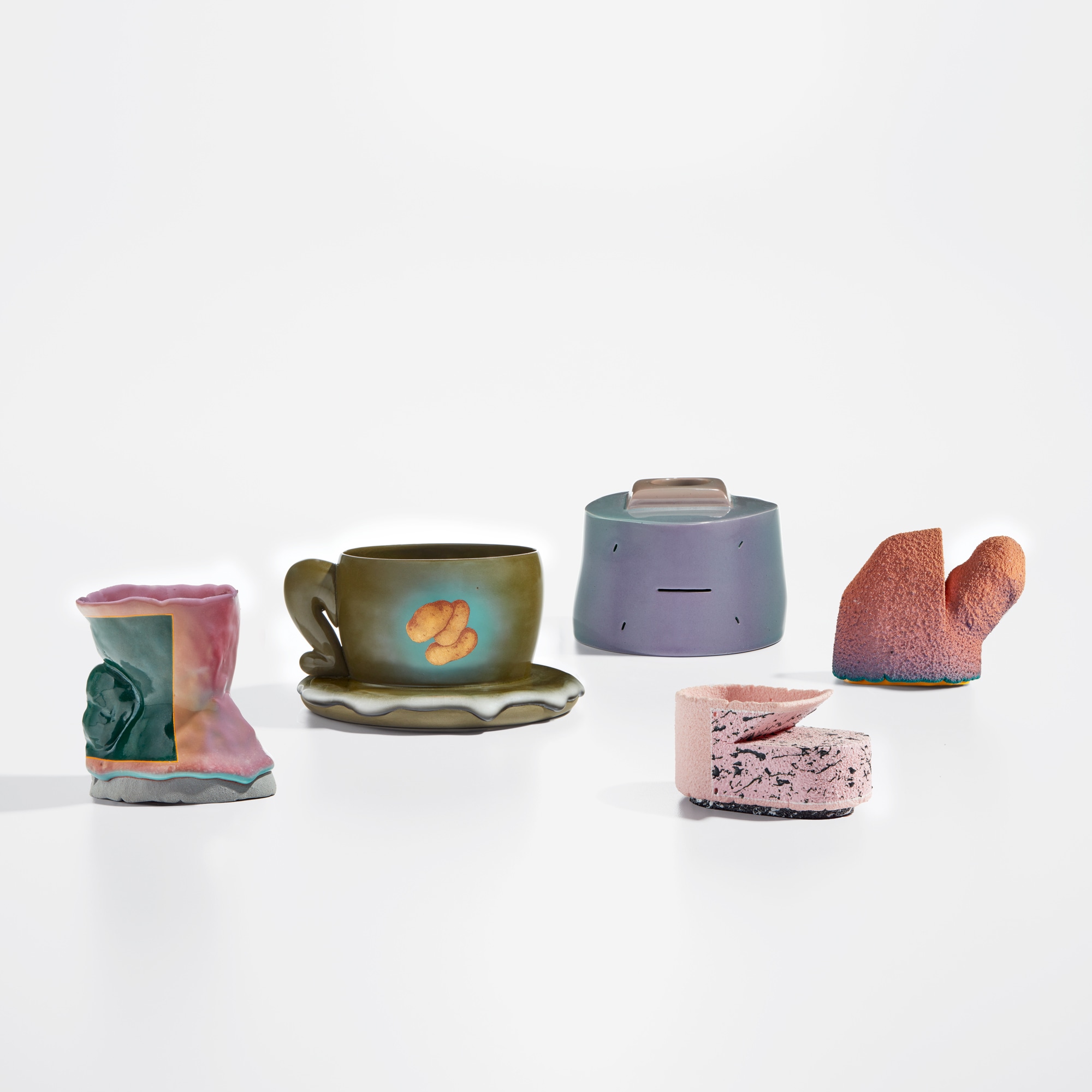 <p><strong>RON NAGLE </strong><em>A selection of ceramics,</em> 1980s and 1990s</p>