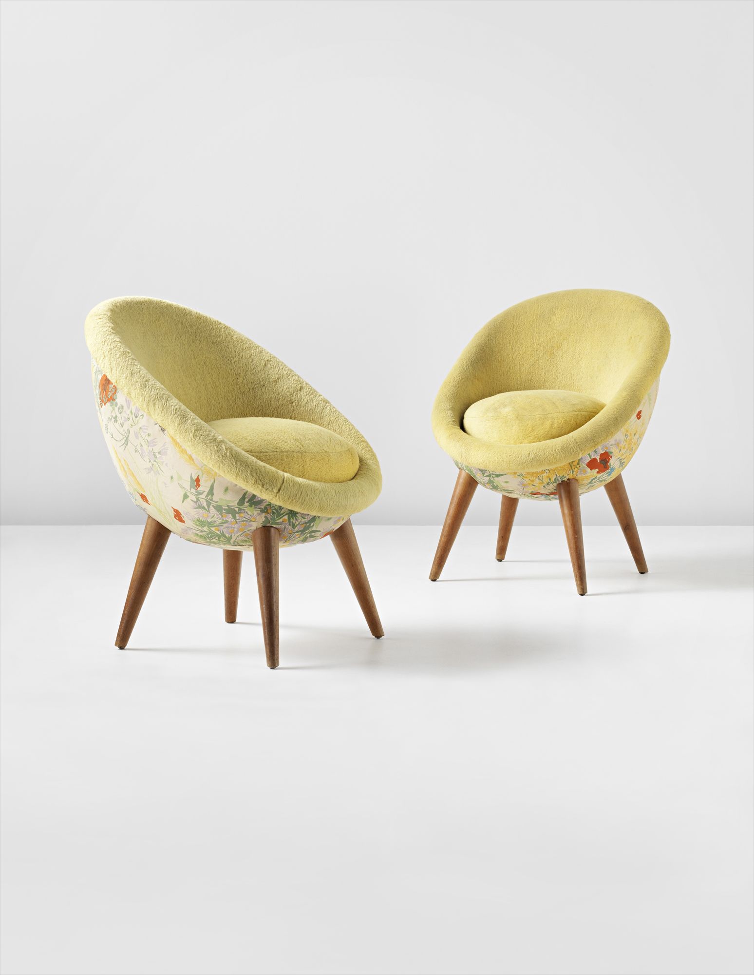 <b>JEAN ROYÈRE</b> <i>Pair of 'Œufs' chairs</i>, circa 1953