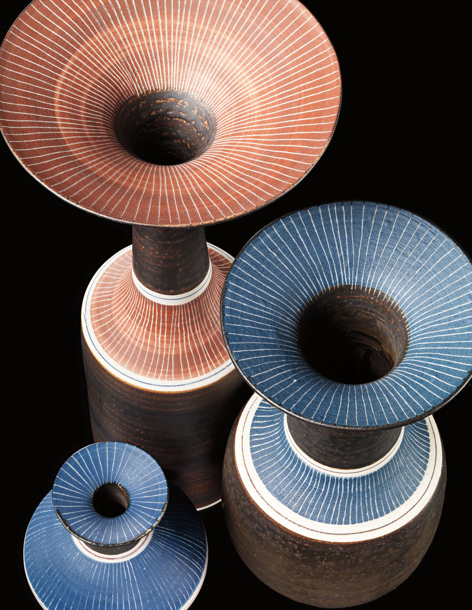 <b>LUCIE RIE</b> <i>Three vases</i>, circa 1972-1980