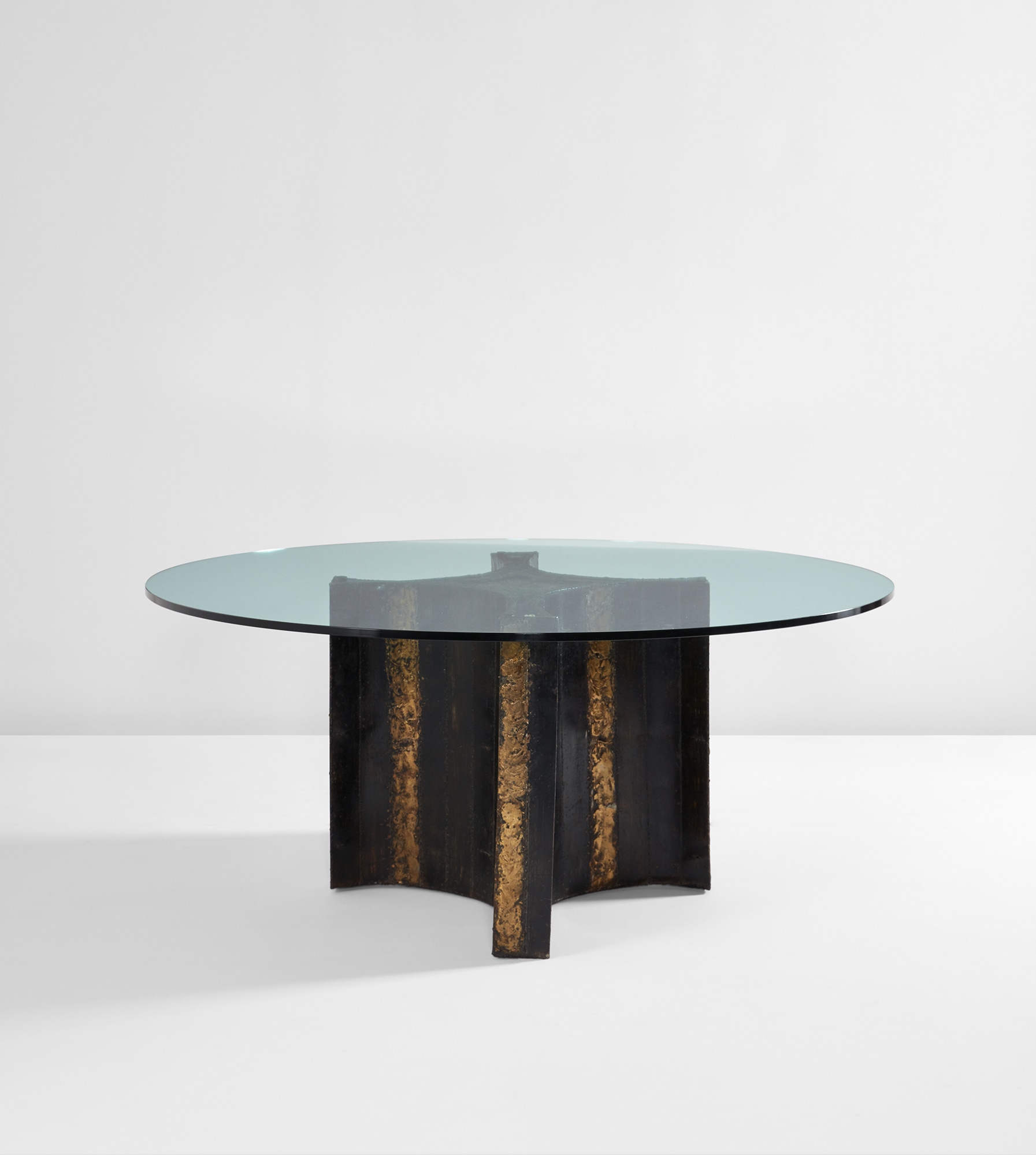 <p><strong>PAUL EVANS </strong><em>dining table</em>,<em> model no. PE 23</em>, 1960s</p>