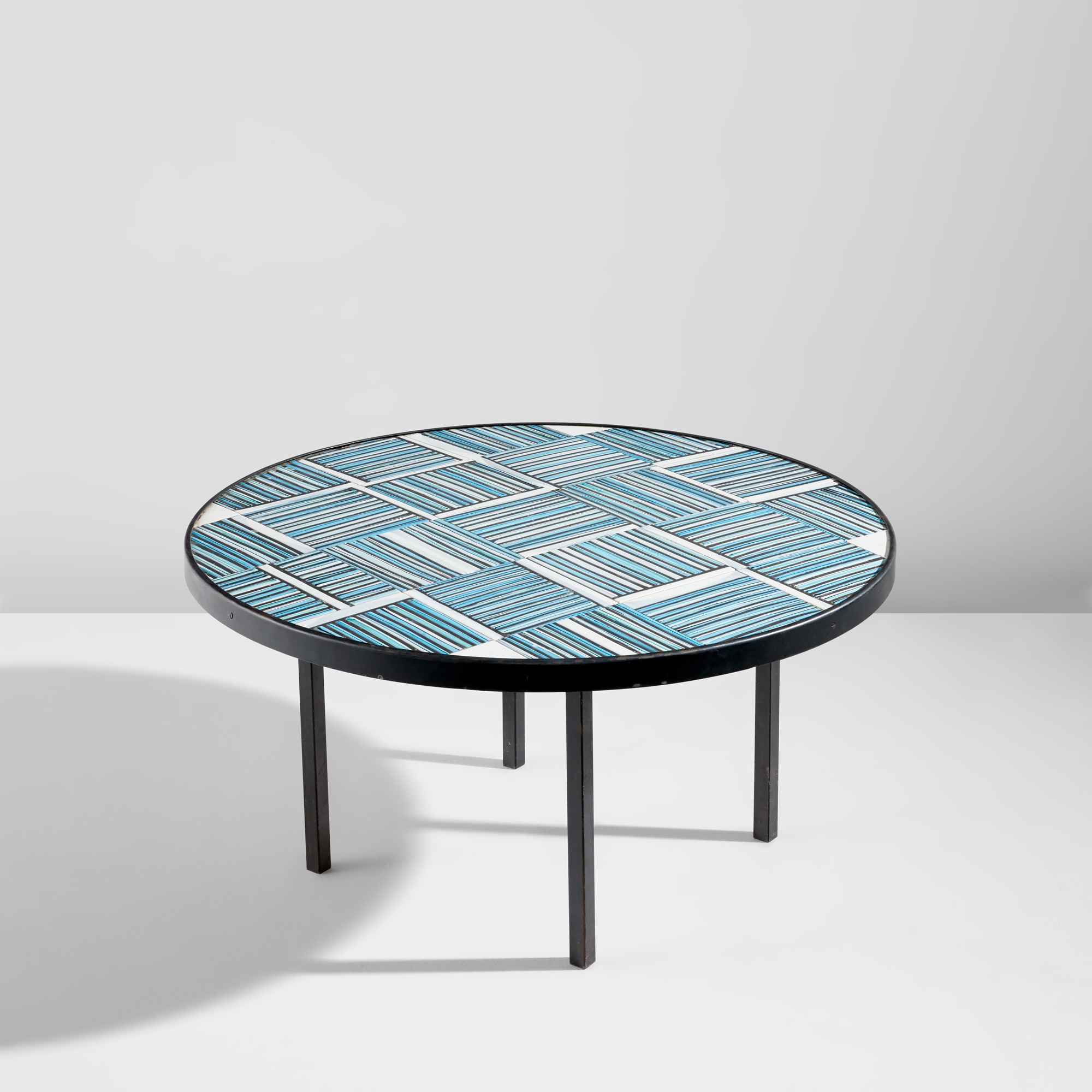 <p><strong>ROGER CAPRON</strong> <em>Coffee table</em>, 1960s</p>