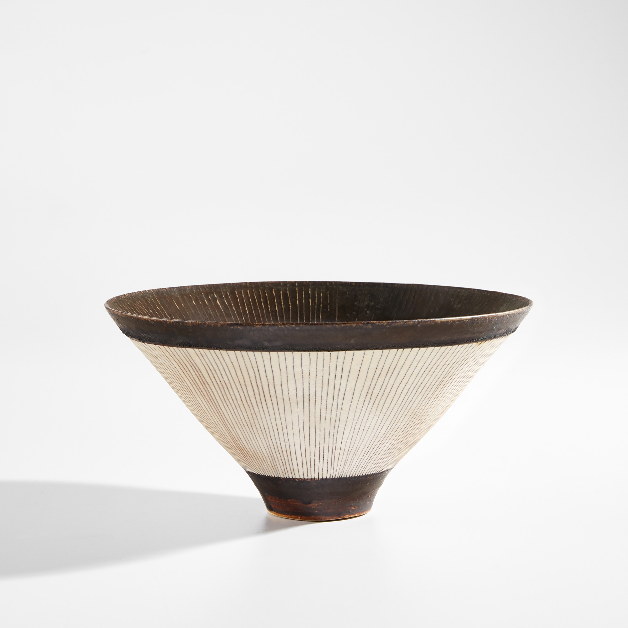<p><strong>LUCIE RIE</strong> <em>Conical bowl</em>, circa 1978</p>