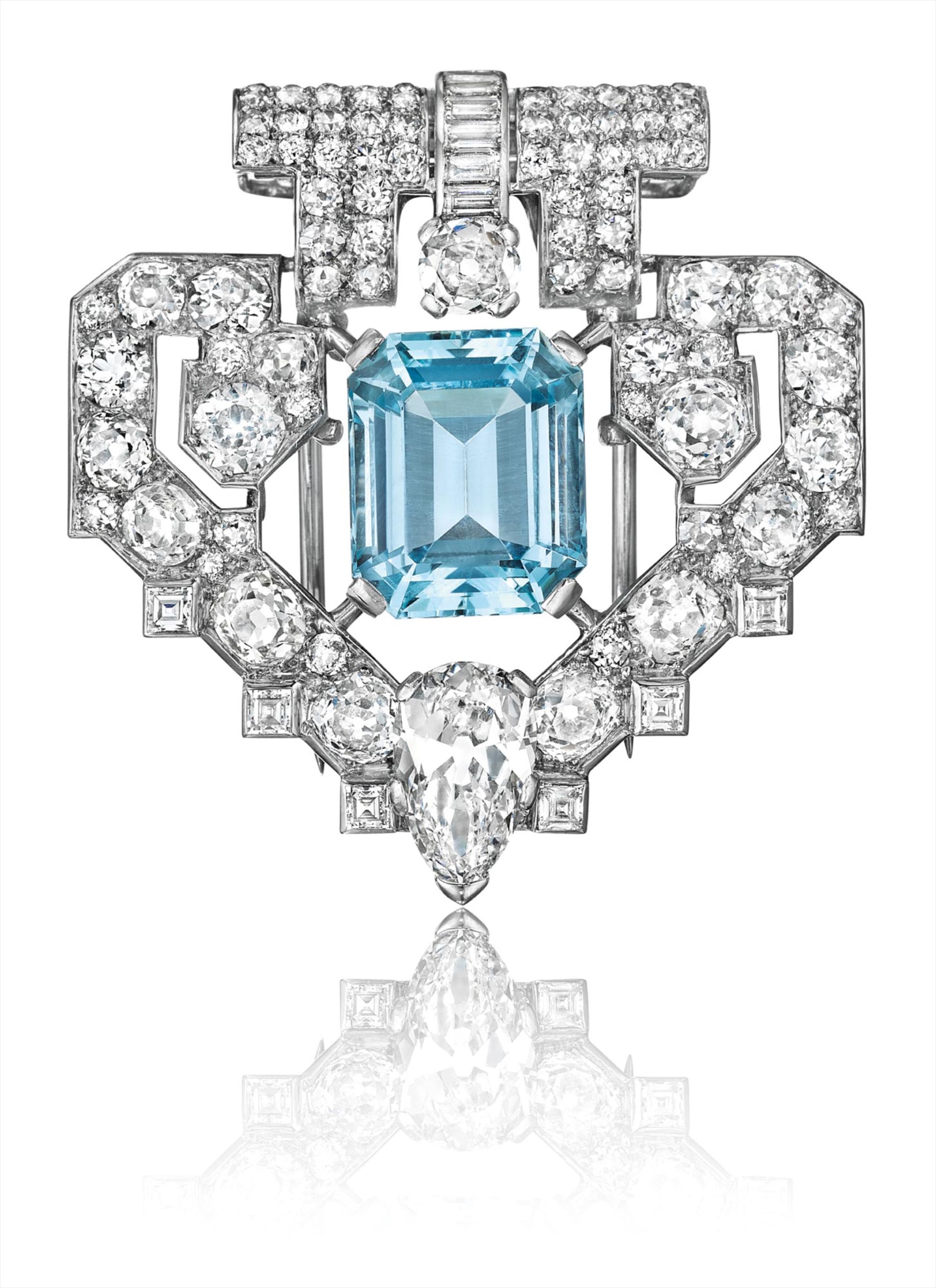 An Important Art Deco Diamond and Aquamarine Brooch - CARTIER 1910