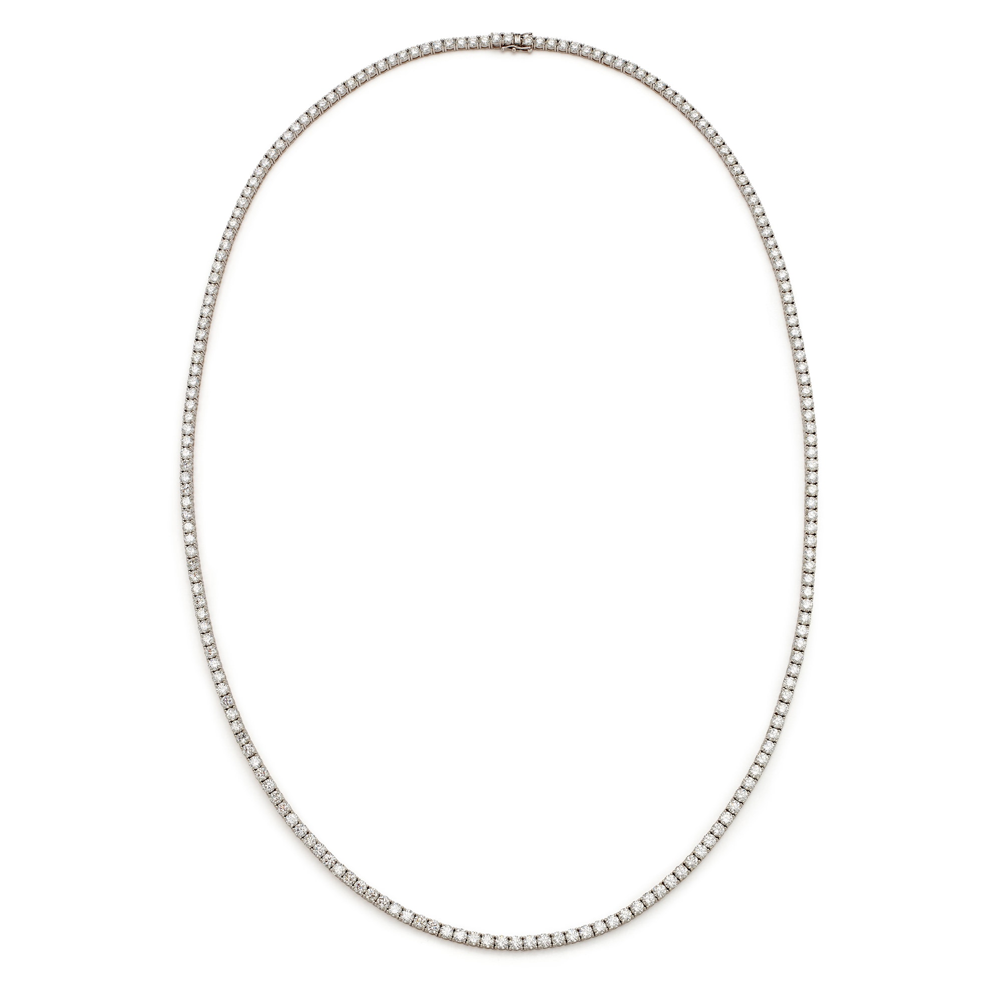 <p>A Diamond Necklace</p>

