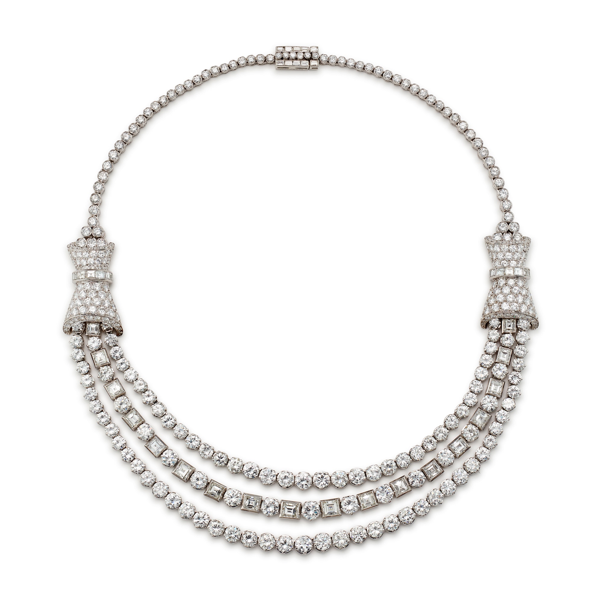 <p><strong>LACLOCHE.</strong> A Diamond and Platinum Necklace</p>