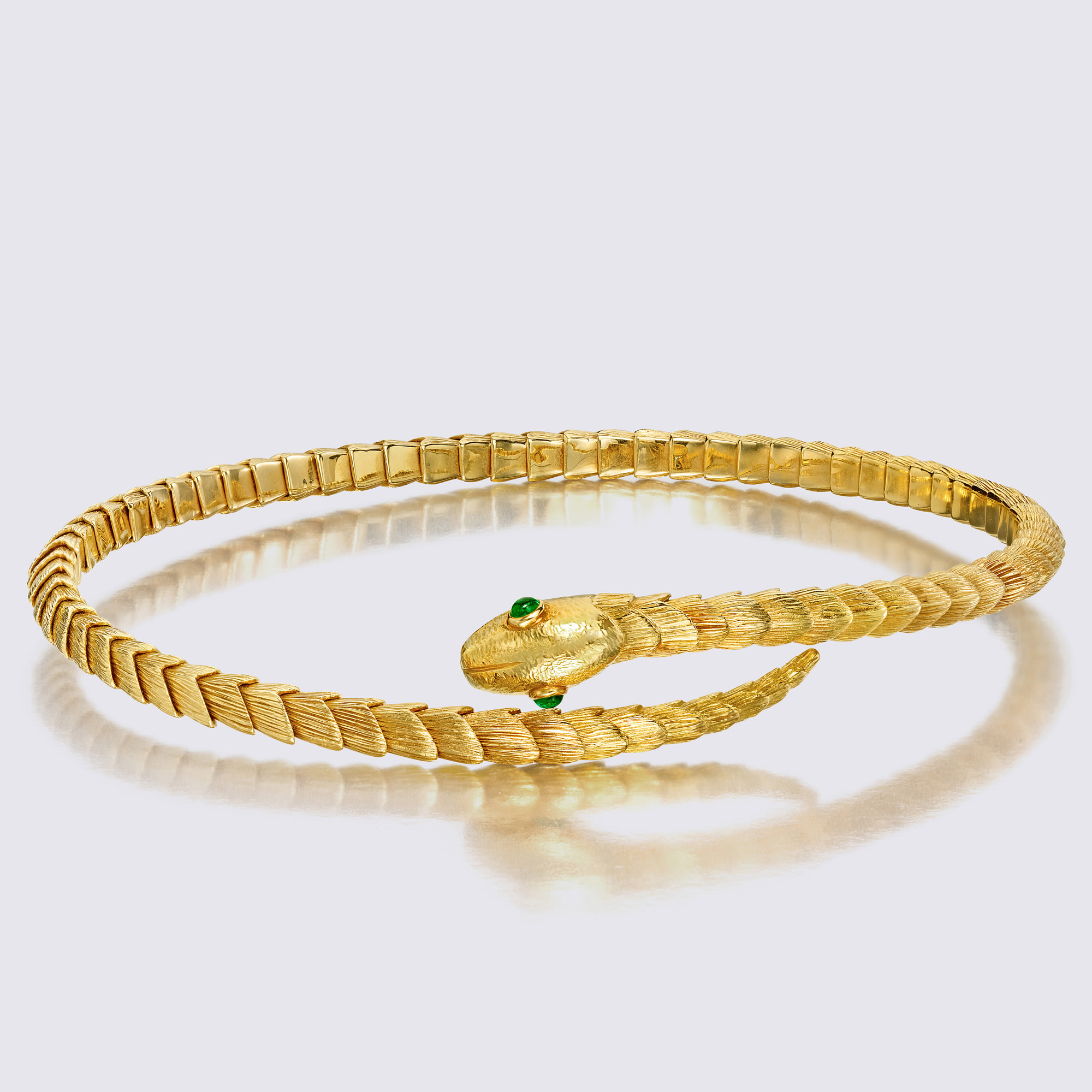 <p><strong>DAVID WEBB</strong> <em>Emerald Choker</em></p>