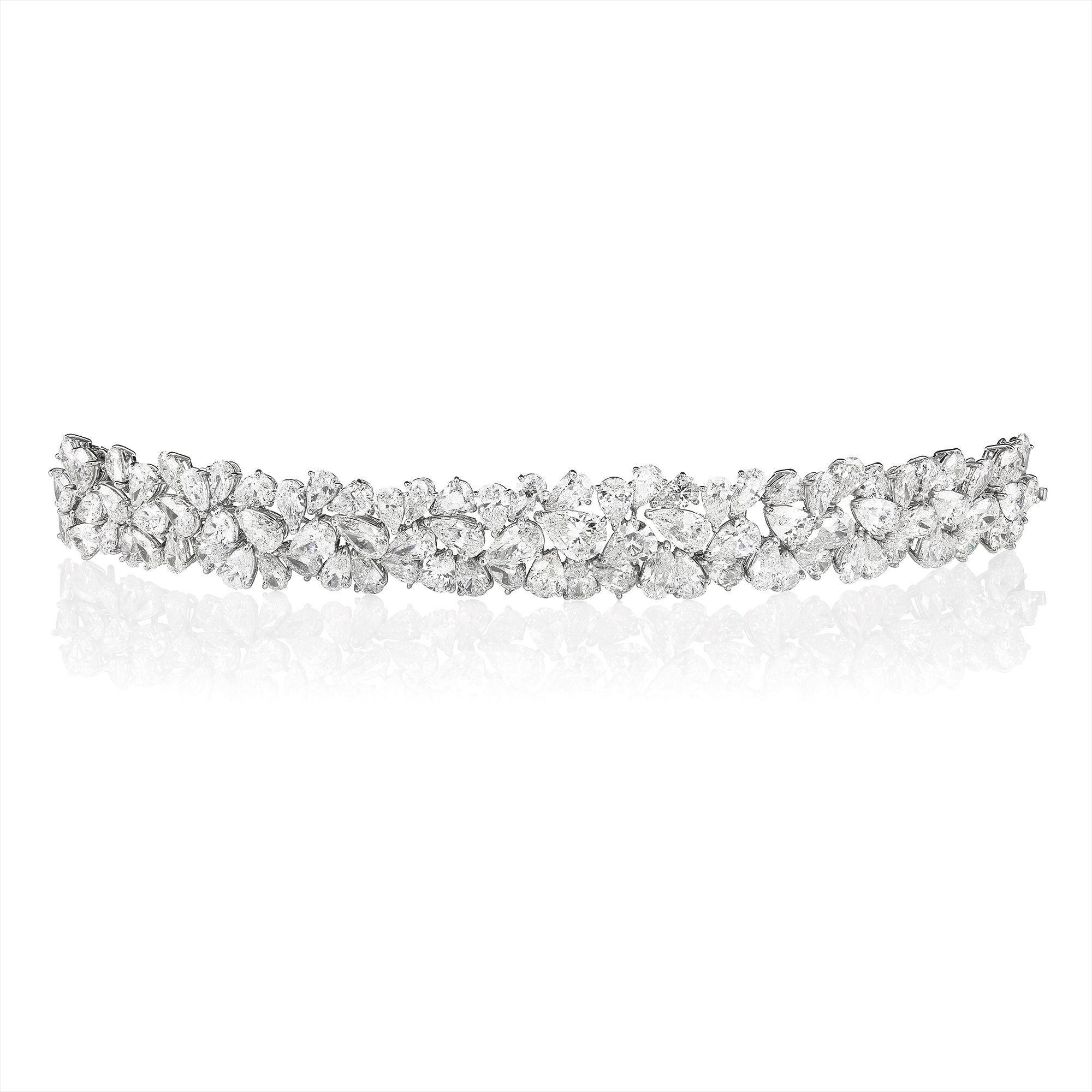 <b>Cartier</b> <i>An Exquisite Diamond Bracelet</i>
