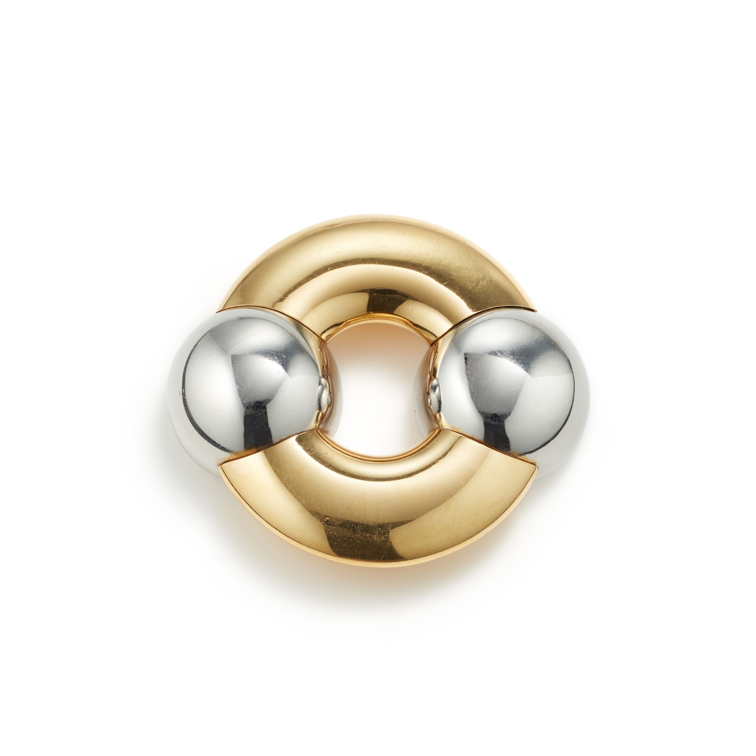 <p><strong>HEMMERLE.</strong> A Platinum and Gold Brooch</p>