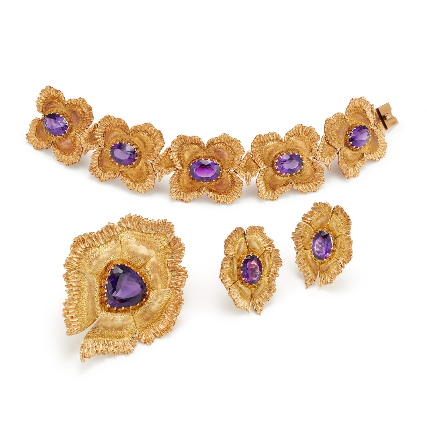 <p><strong>BUCCELLATI</strong> A Suite of Amethyst and Gold Jewelry</p>