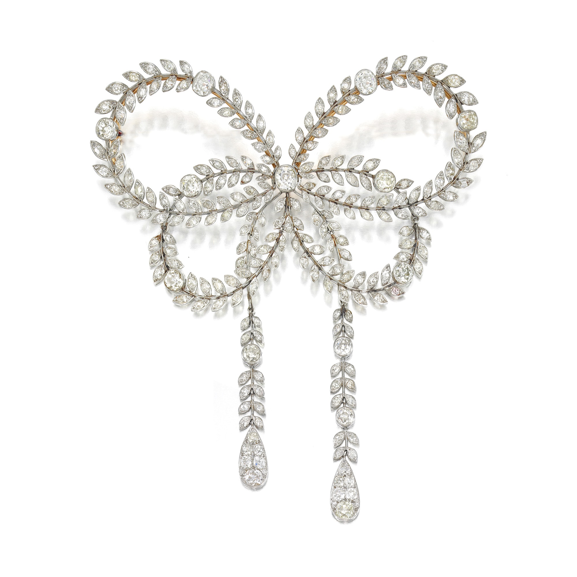 <p><strong>BOUCHERON</strong> <em>Antique Diamond Brooch, </em>1908</p>