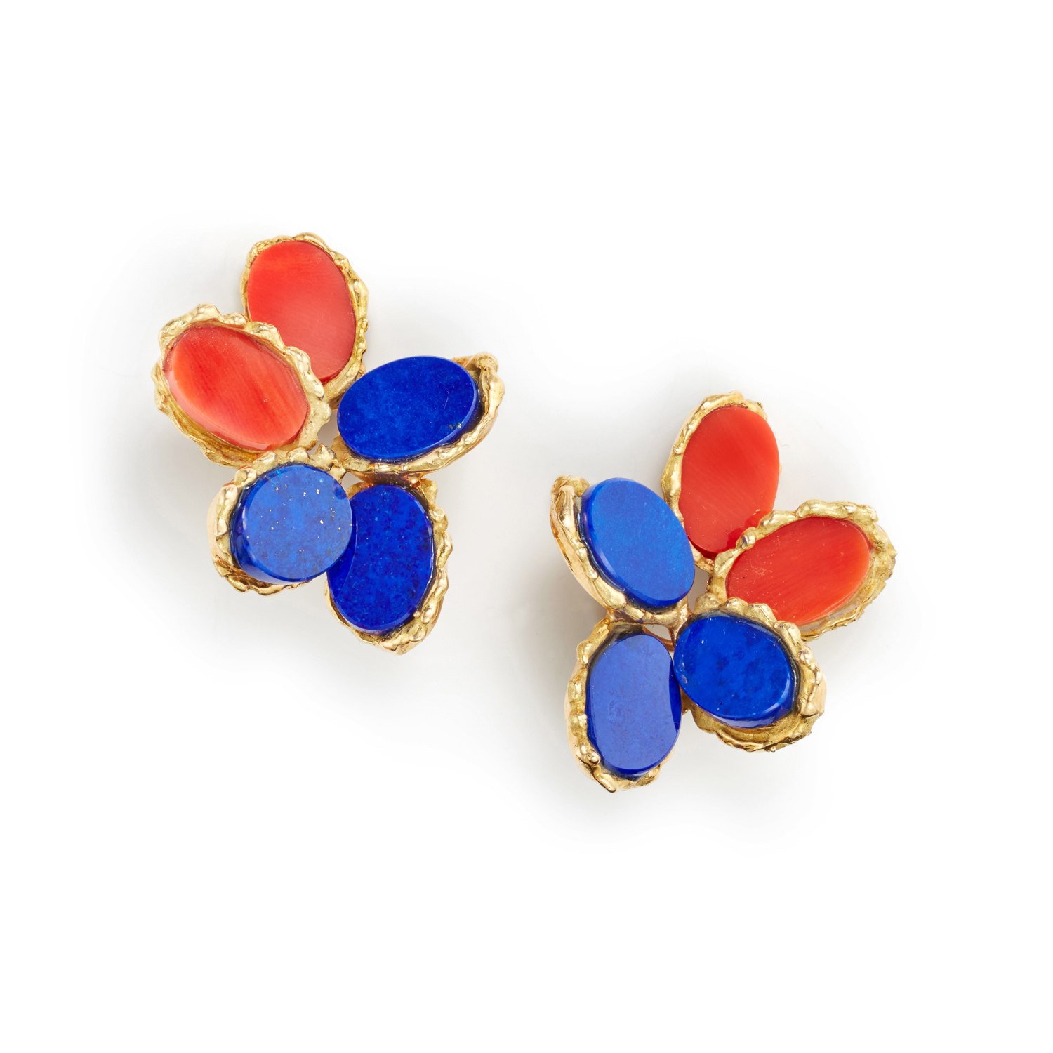 <p><strong>CHAUMET</strong>. A Pair of Lapis Lazuli, Coral and Gold Earrings</p>