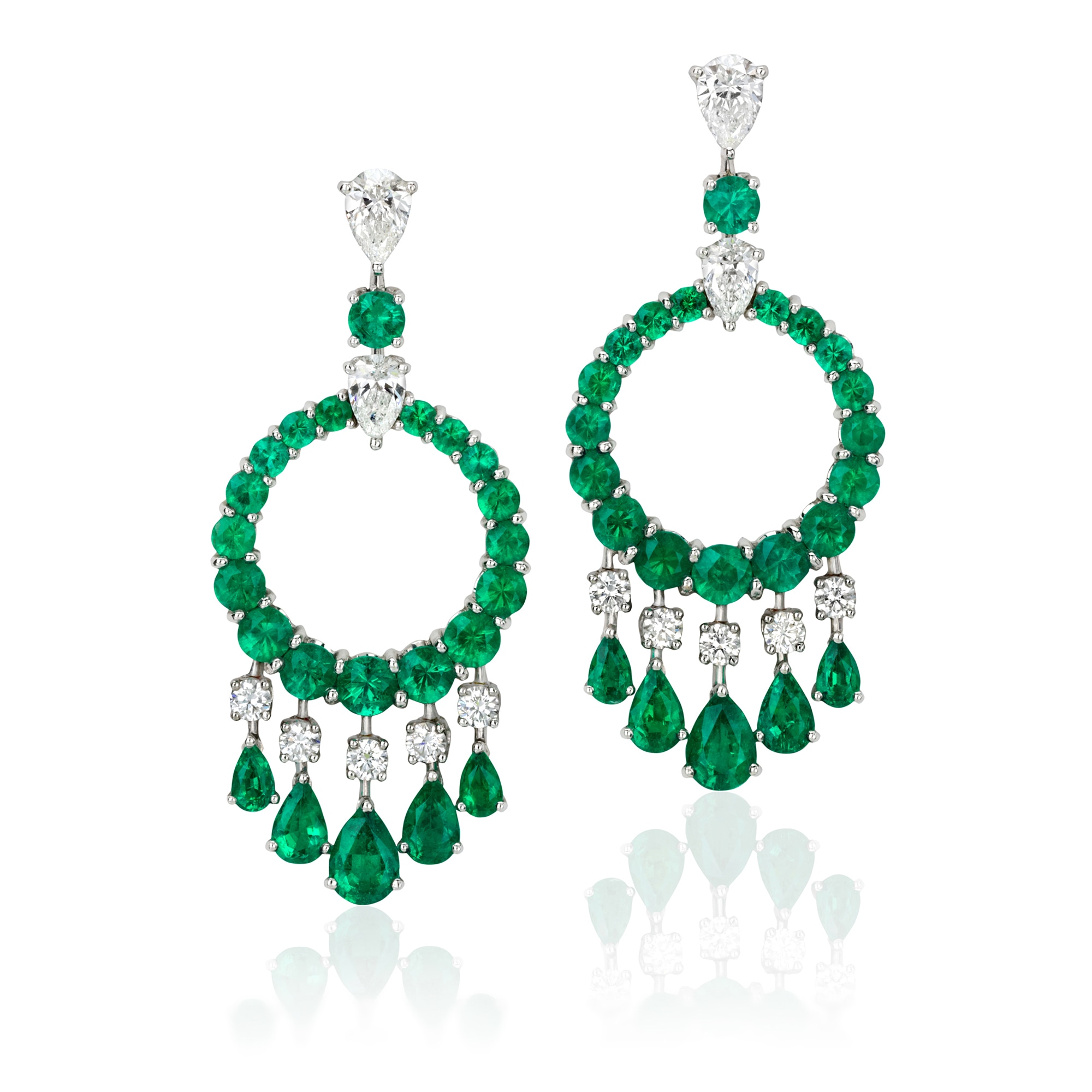 <p><strong>GRAFF.</strong> A Pair of Emerald, Diamond, and White Gold Earrings</p>