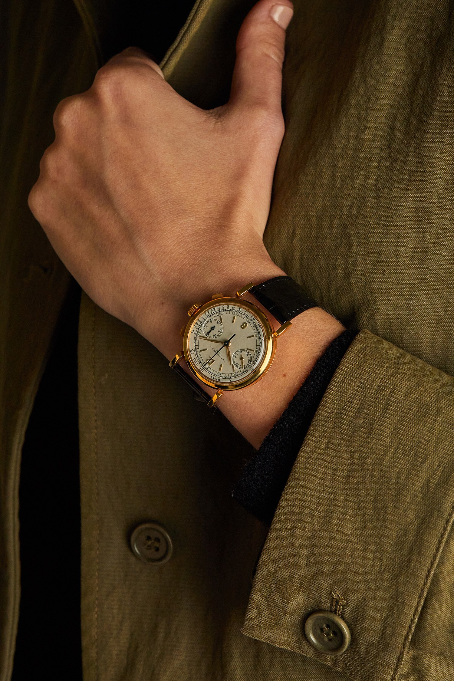 PATEK PHILIPPE カフリンクス ロゴ 大ぶり ダークブルー ゴールド Patek Philippe Yellow Gold Ellipse Cufflinks | Rich Diamonds