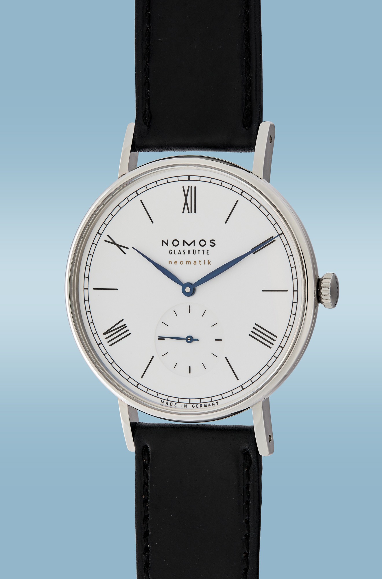 <p><strong>NOMOS GLASH&Uuml;TTE&nbsp;</strong>Ludwig Neomatik 39&mdash;175 Years Watchmaking Glash&uuml;tte, Limited Edition no. 3/175</p>
