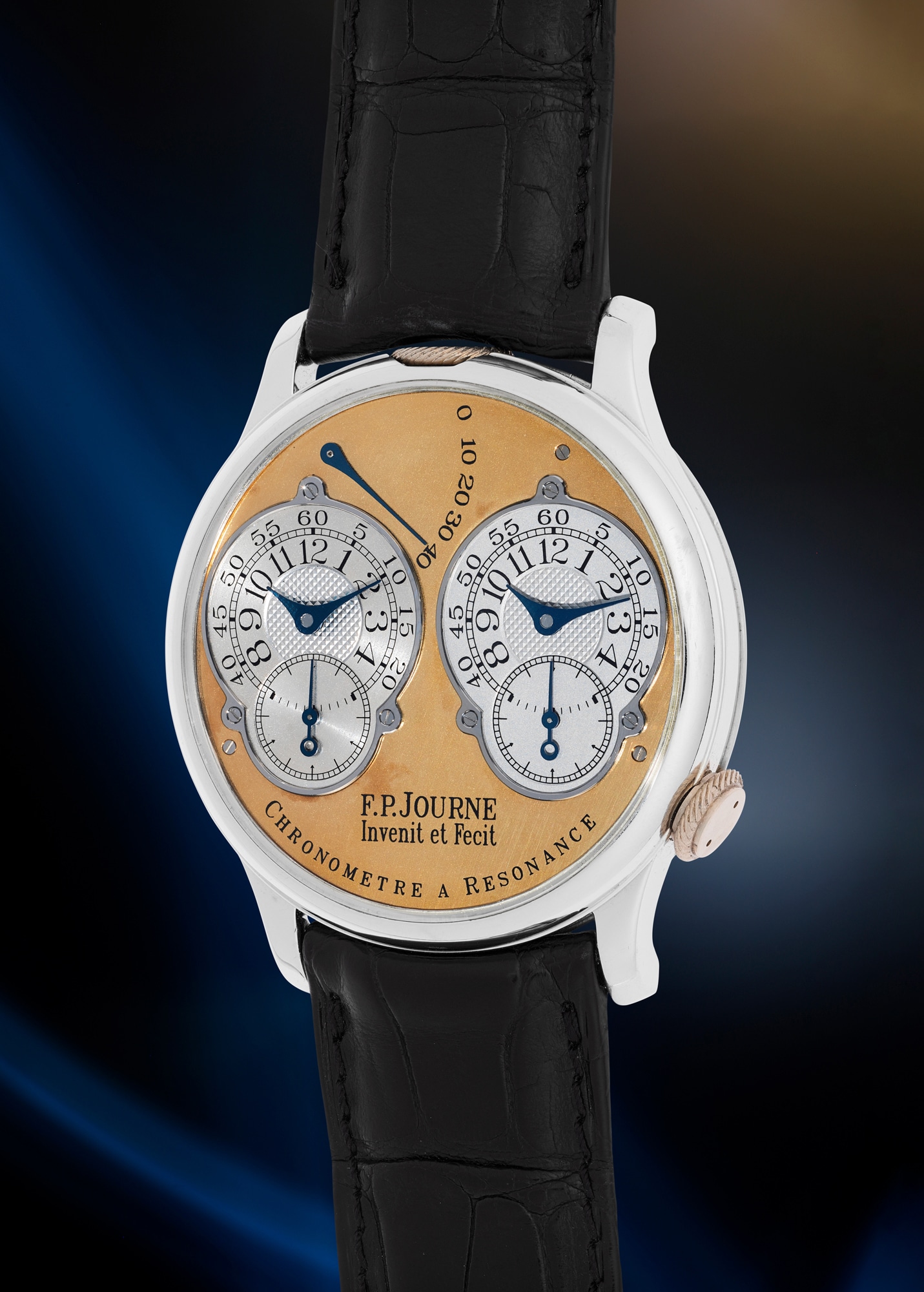 <p><strong>F.P. JOURNE</strong> <em>Chronom&egrave;tre &agrave; R&eacute;sonance No. 43/00R in platinum, with early &quot;shiny&quot; dial and shallow engravings</em>, circa 2000</p>
