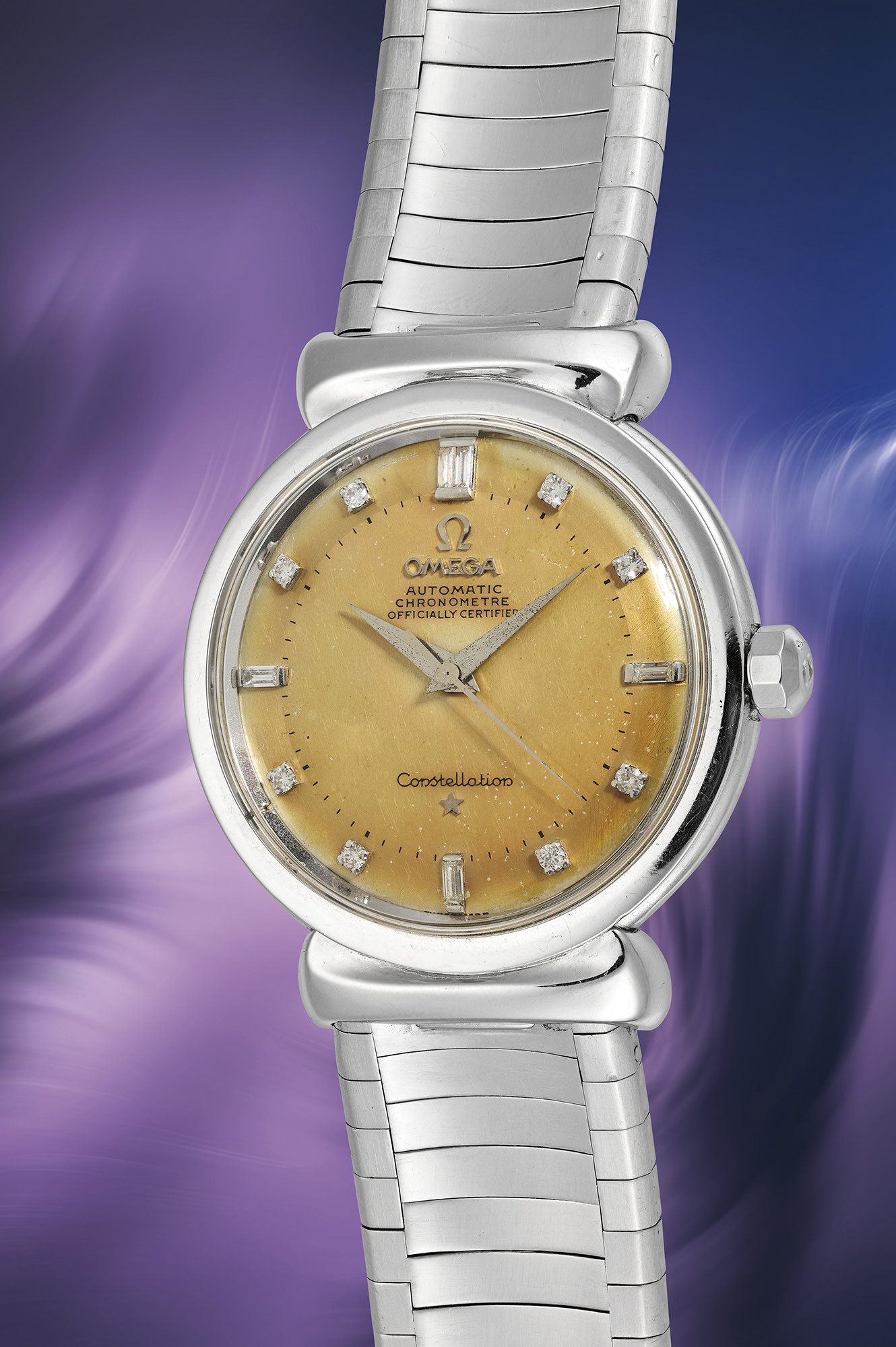 <p><strong>OMEGA</strong>&nbsp;<em>Constellation Grande Luxe in platinum</em></p>
