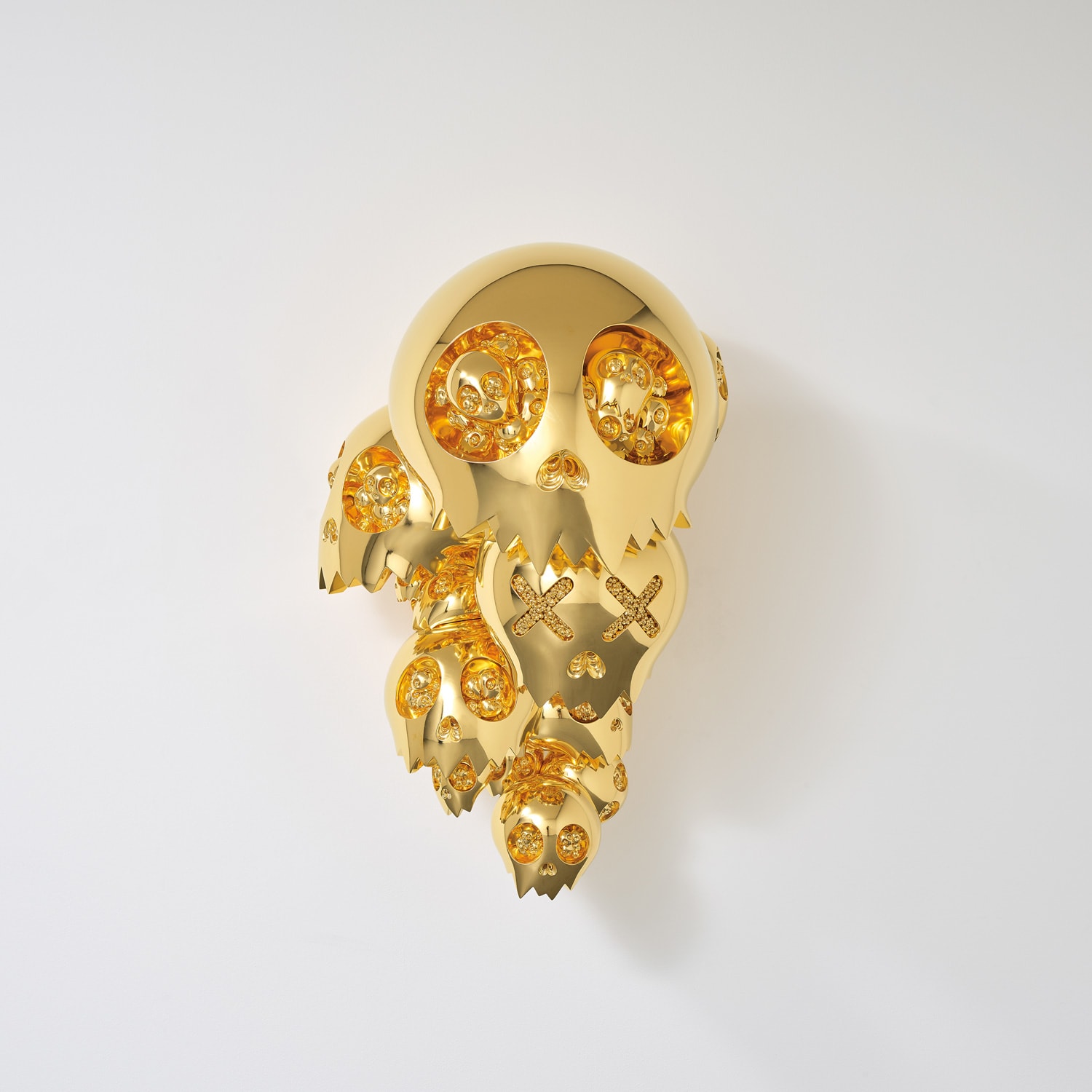 <p><strong>TAKASHI MURAKAMI </strong><em>Dragon Heads - Gold</em>, 2015</p>