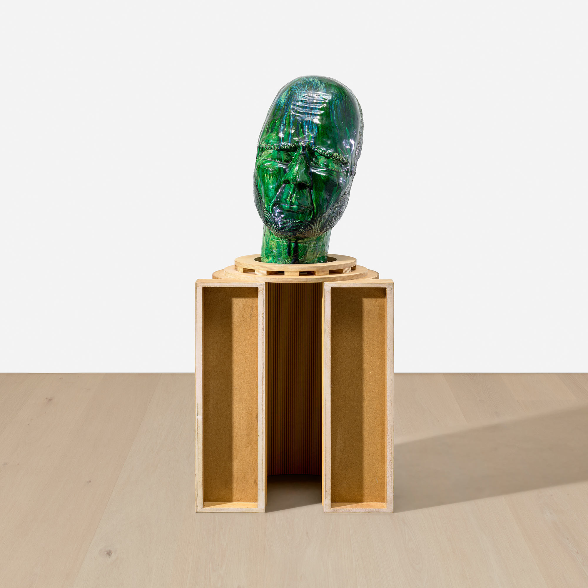 <p><strong>THOMAS SCHÜTTE</strong> <em>Head, </em>1997</p>