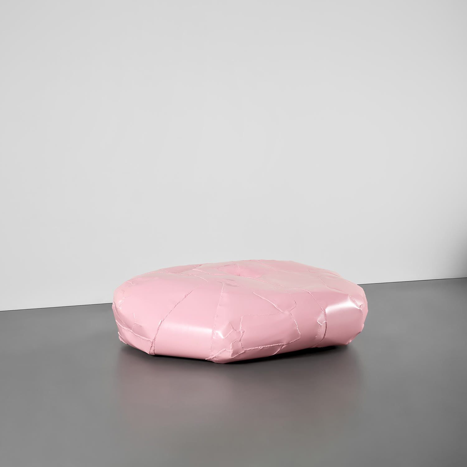 洋書 Franz West: Biennale di Venezia 1990 ARTWORK OF THE DAY - Franz West - DorotheumArt Blog