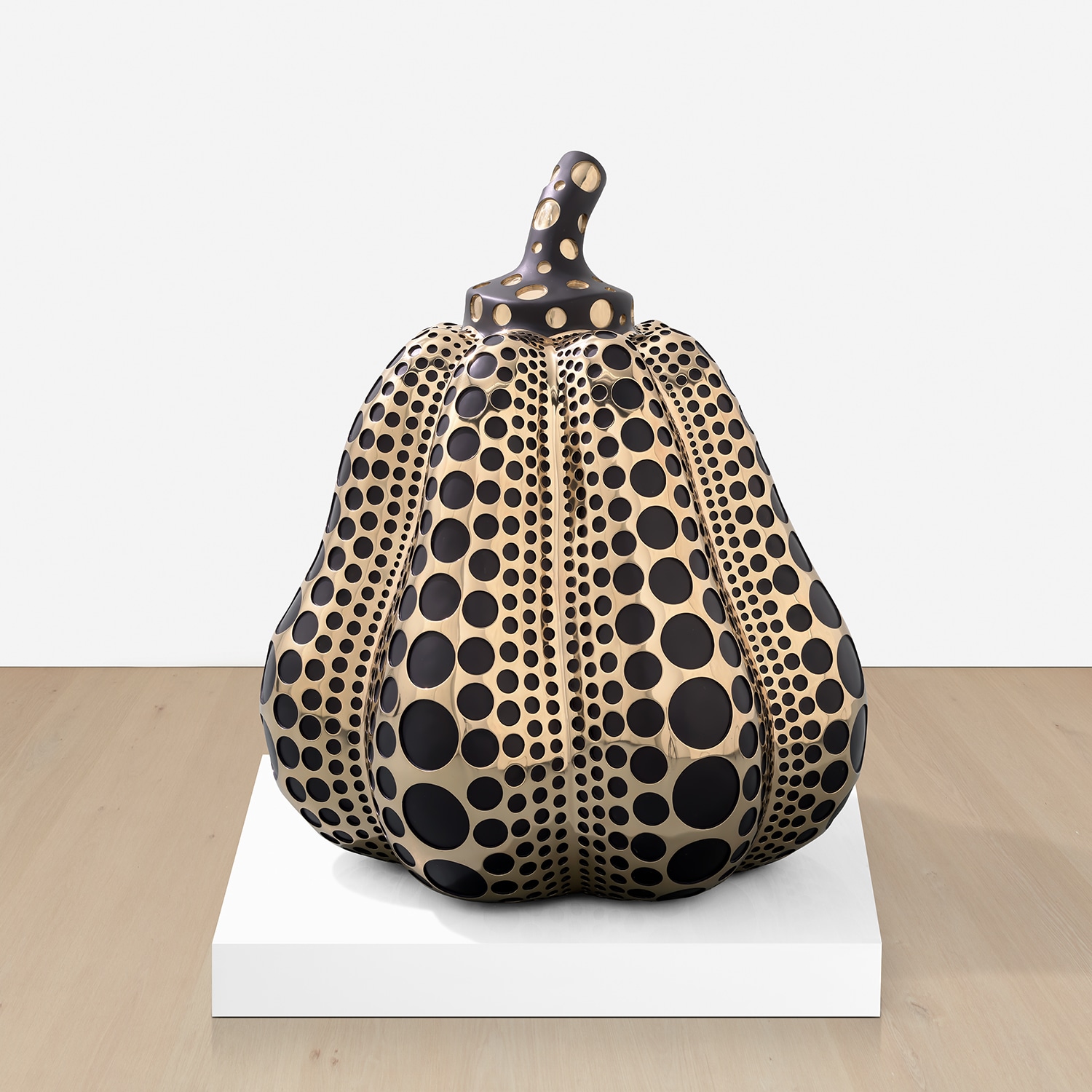 Pre-Owned Yayoi Kusama x Louis Vuitton White Monogram Dots