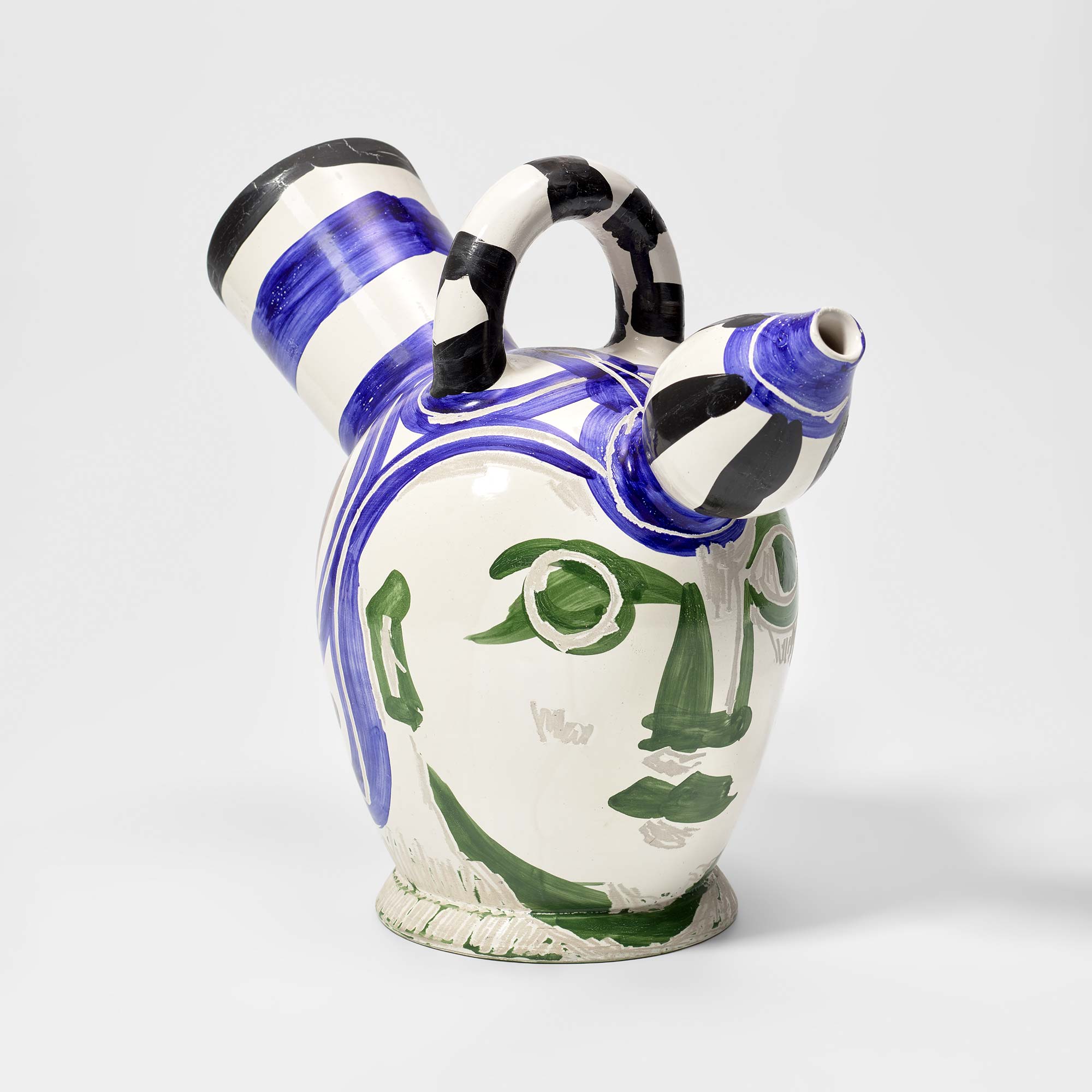 <p><strong>PABLO PICASSO</strong> <em>Pichet à glace (Ice-Pitcher),</em> 1952</p>