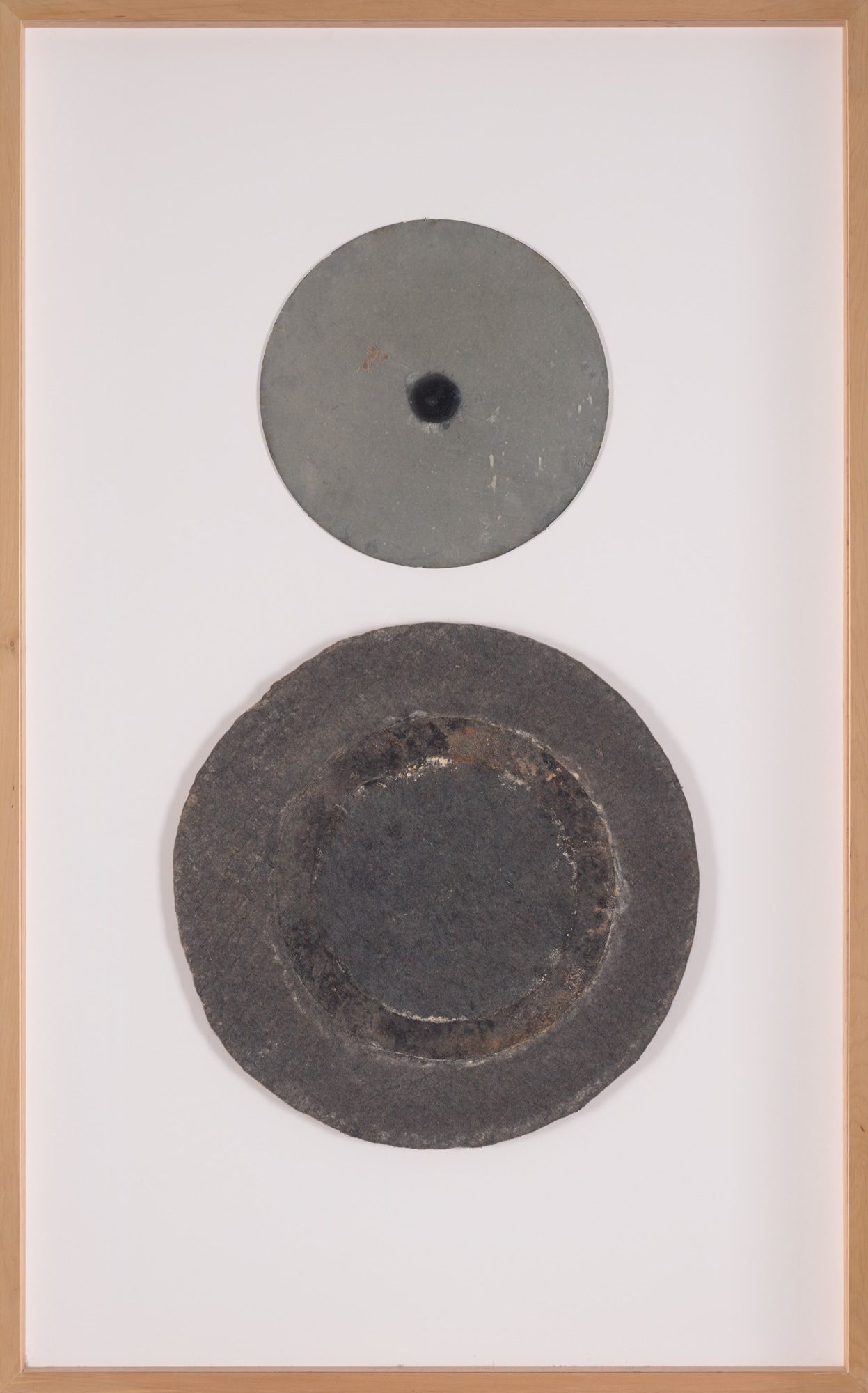 <p><strong>JOSEPH BEUYS</strong>&nbsp;<em>Cuprum 0.3% unguentum metallicum praeparatum</em>, 1978-86</p>
