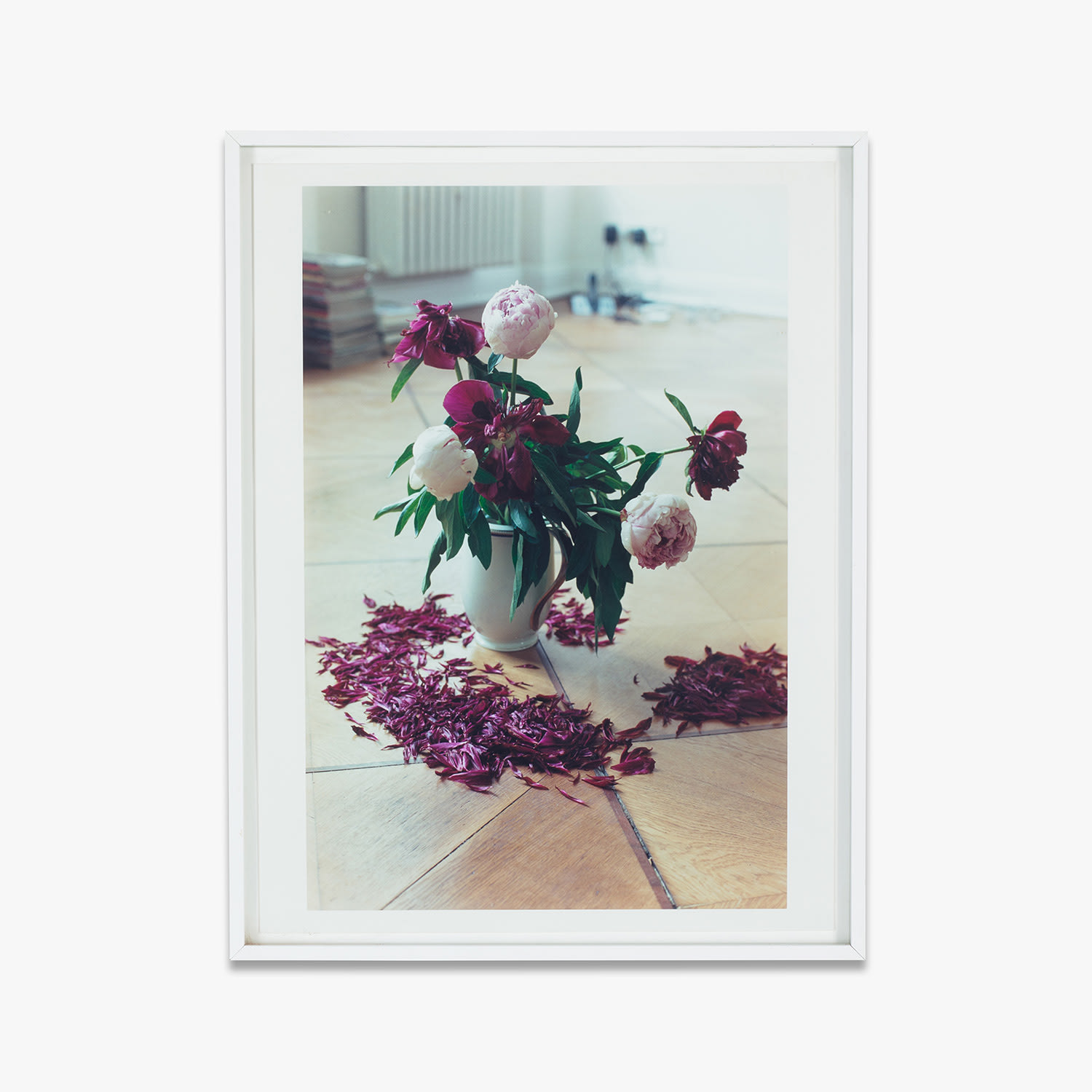 purple/wolfgang tillmans ティルマンス Wolfgang Tillmans: A Reader - Paperback – MoMA Design Store
