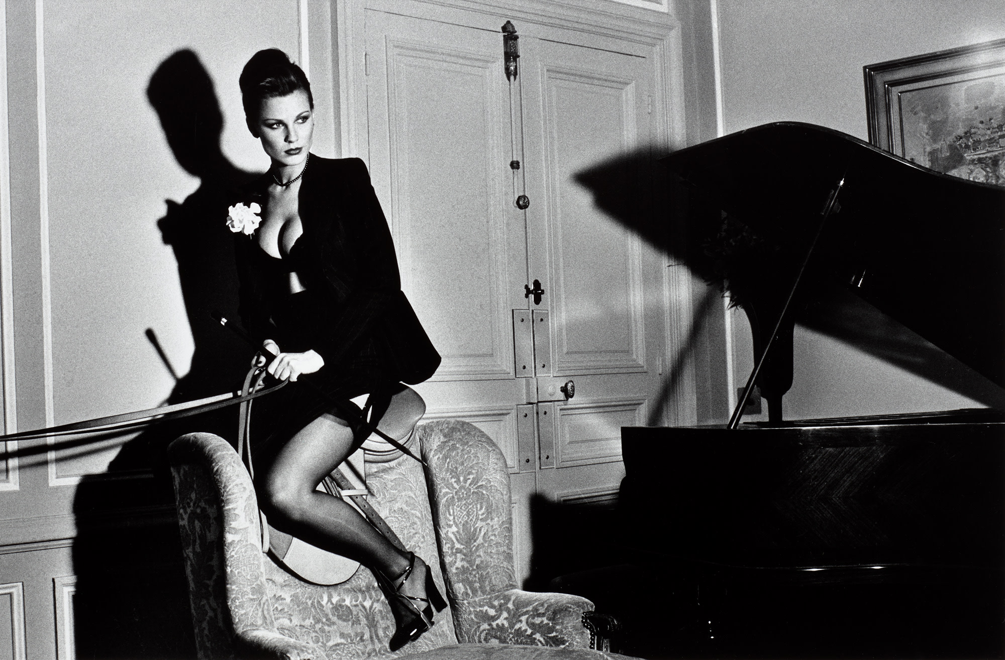 <p><strong>HELMUT NEWTON</strong> <em>Saddle II, Paris</em>, 1976</p>
